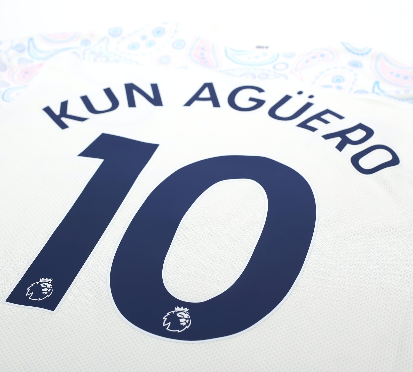 2020/21 KUN AGUERO #10 Manchester City Vintage PUMA Third Football Shirt (M)