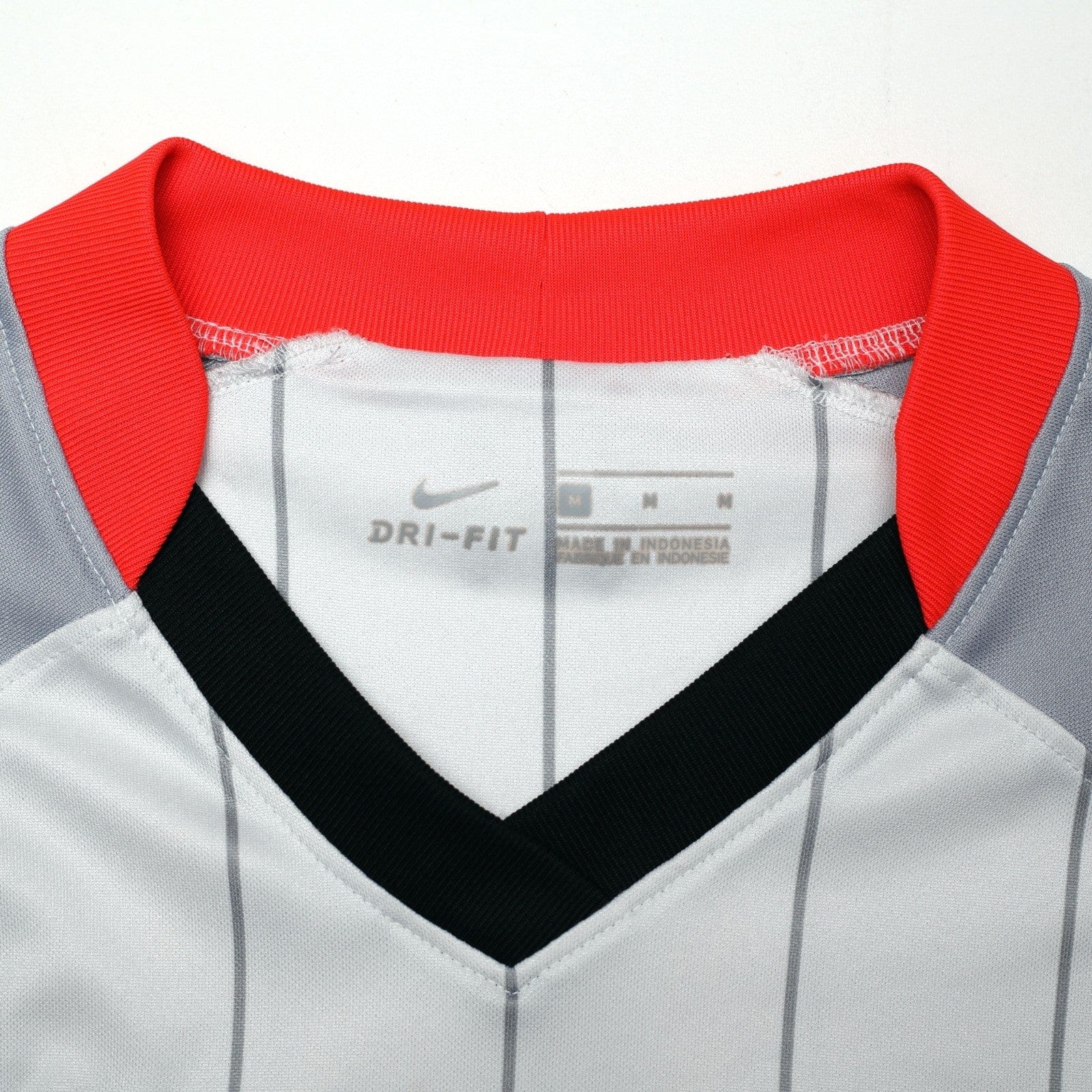 2020/21 Liverpool Nike Air Max Stadium Football Shirt (M)