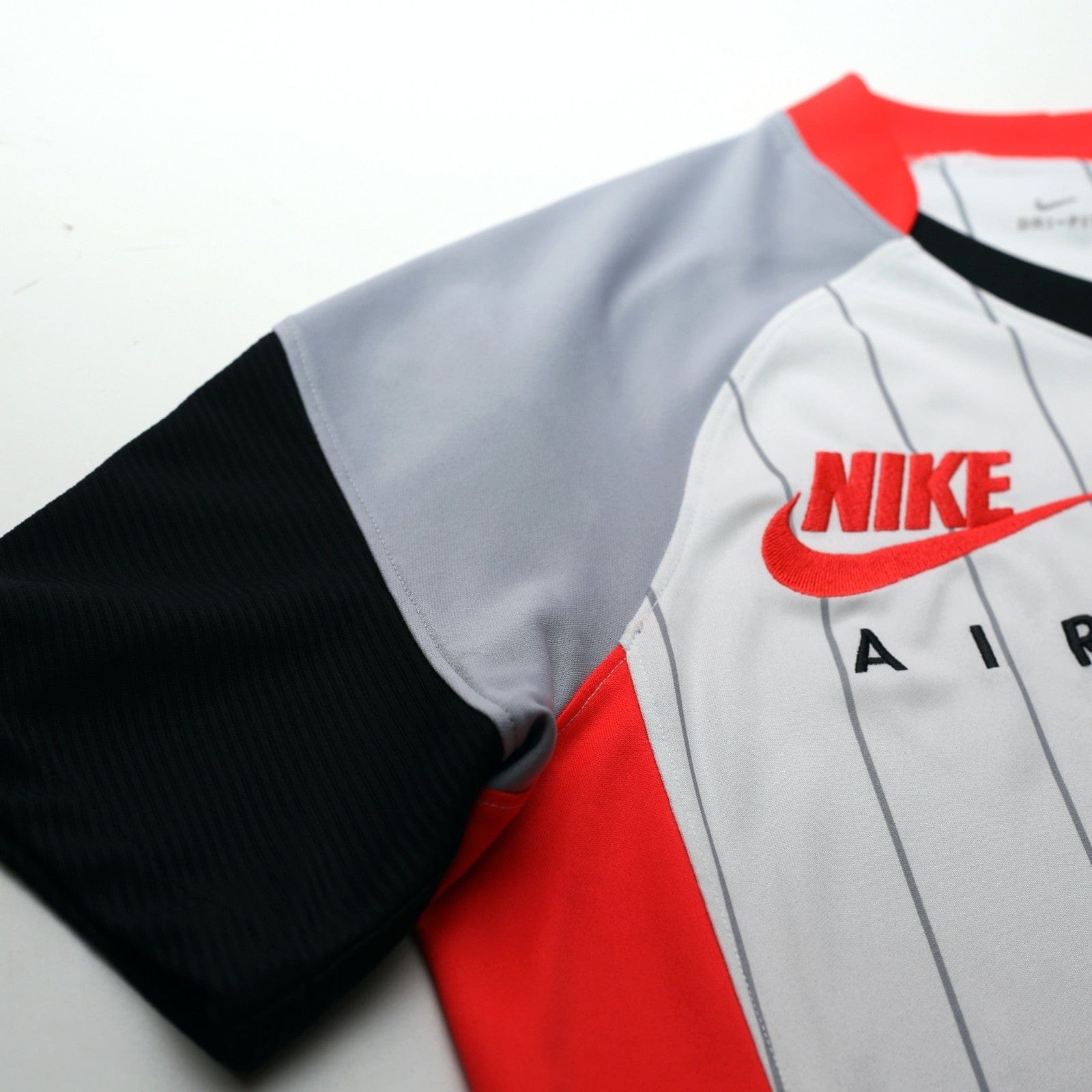 2020/21 Liverpool Nike Air Max Stadium Football Shirt (M)