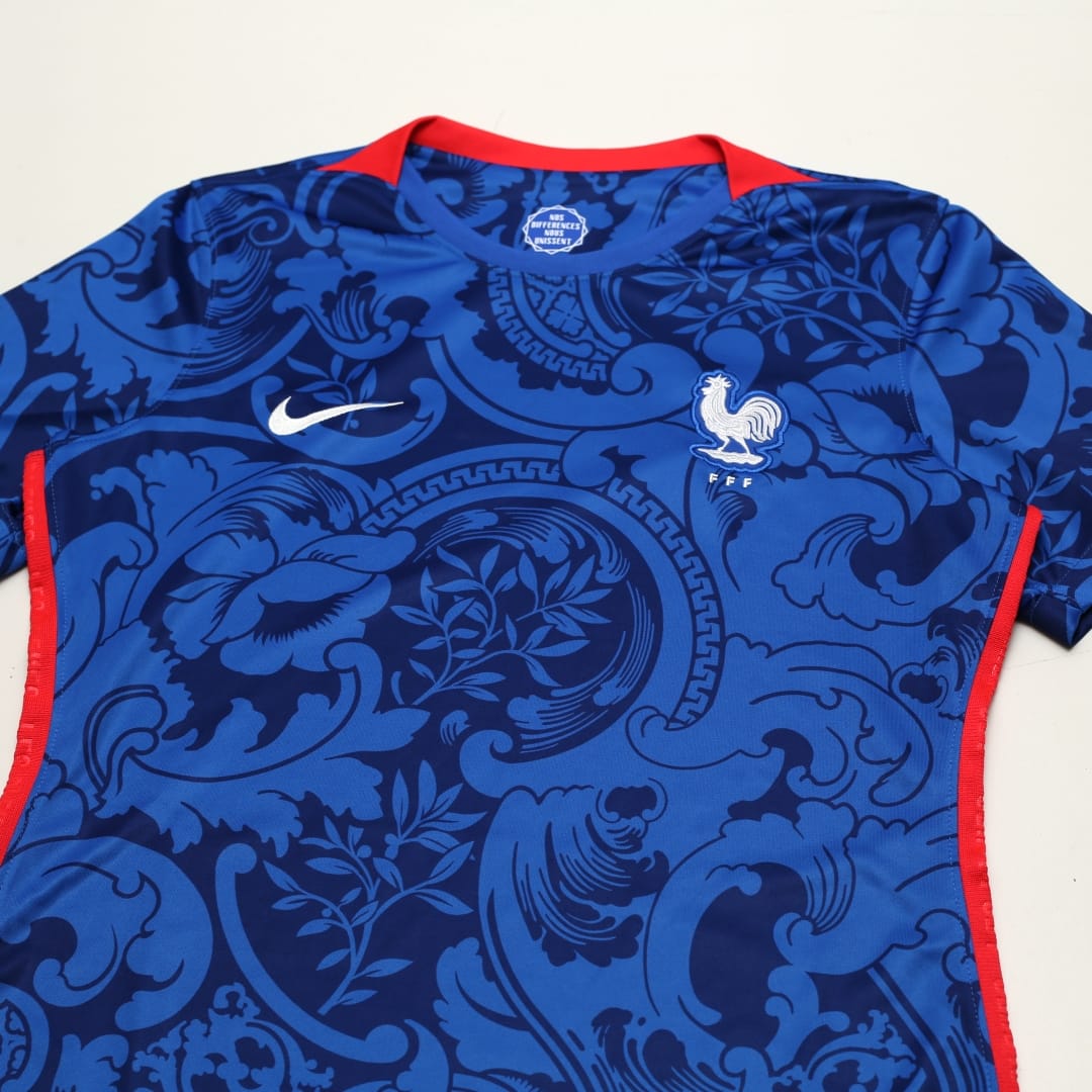 2021/22 France Women's Nike Home Football Shirt (M)