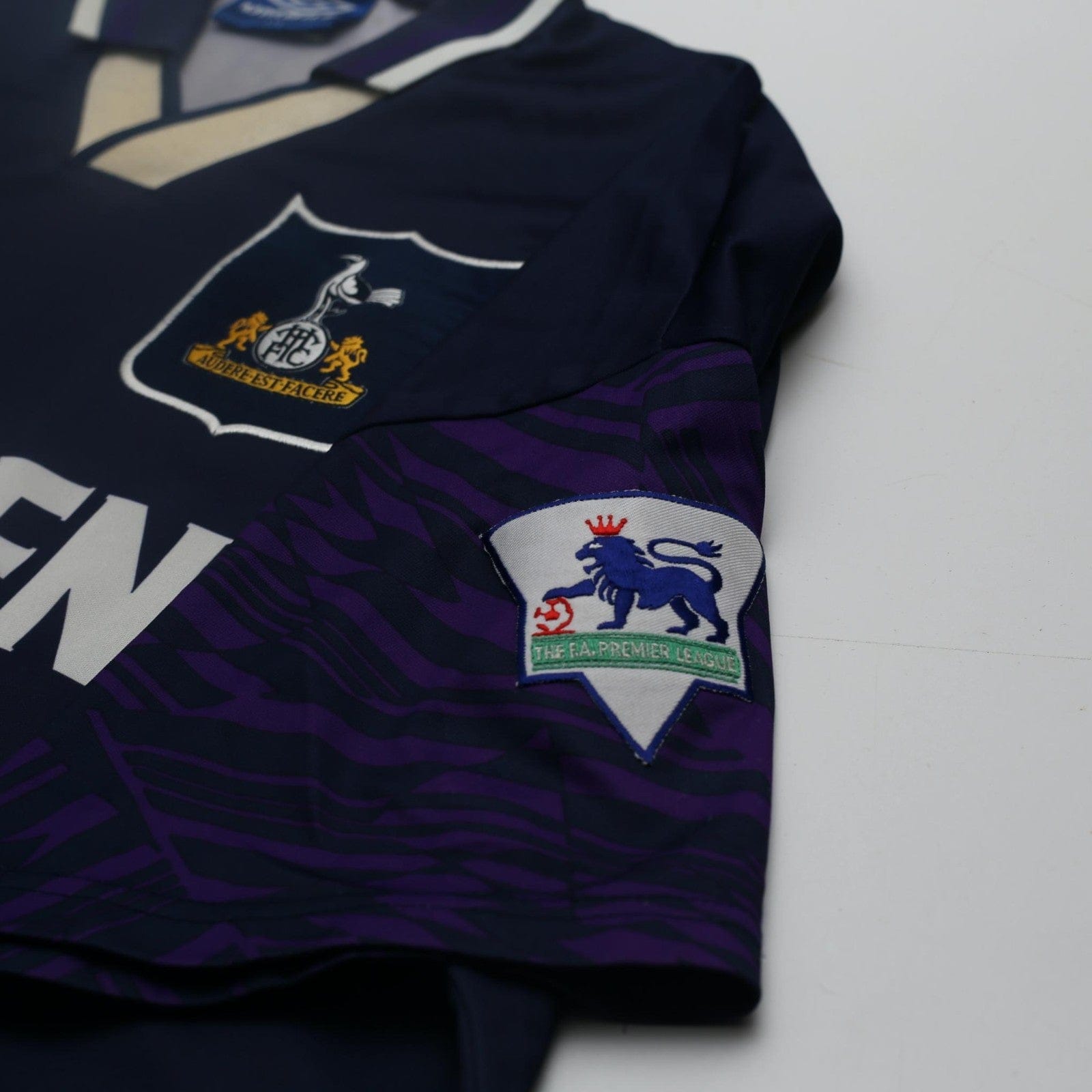 1994/95 Klinsmann #18 Tottenham Hotspur Vintage Umbro Away Football Shirt (XXL)5
