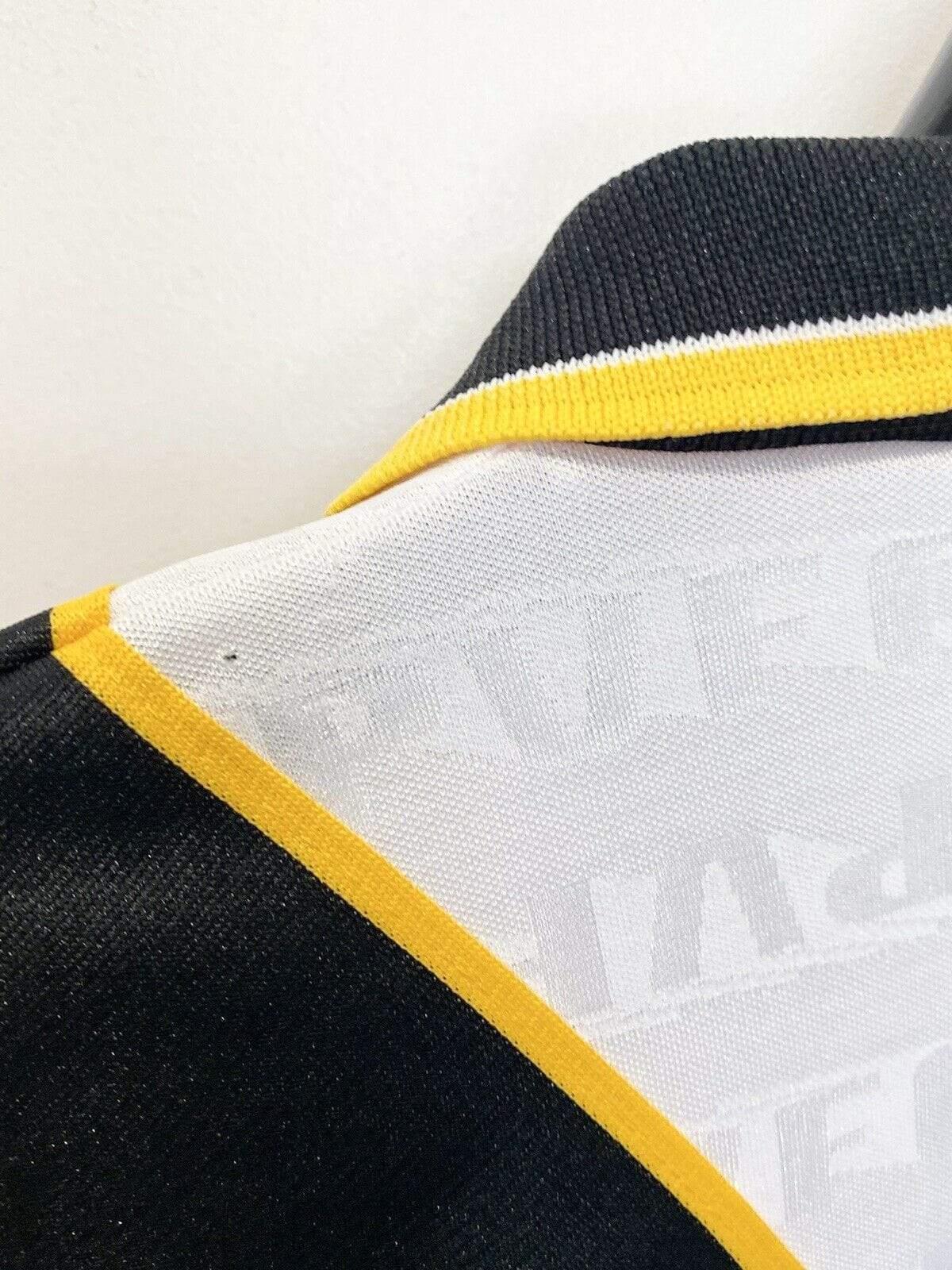 Port Vale 1993/95 PORT VALE Vintage Home Football Shirt Jersey (S)