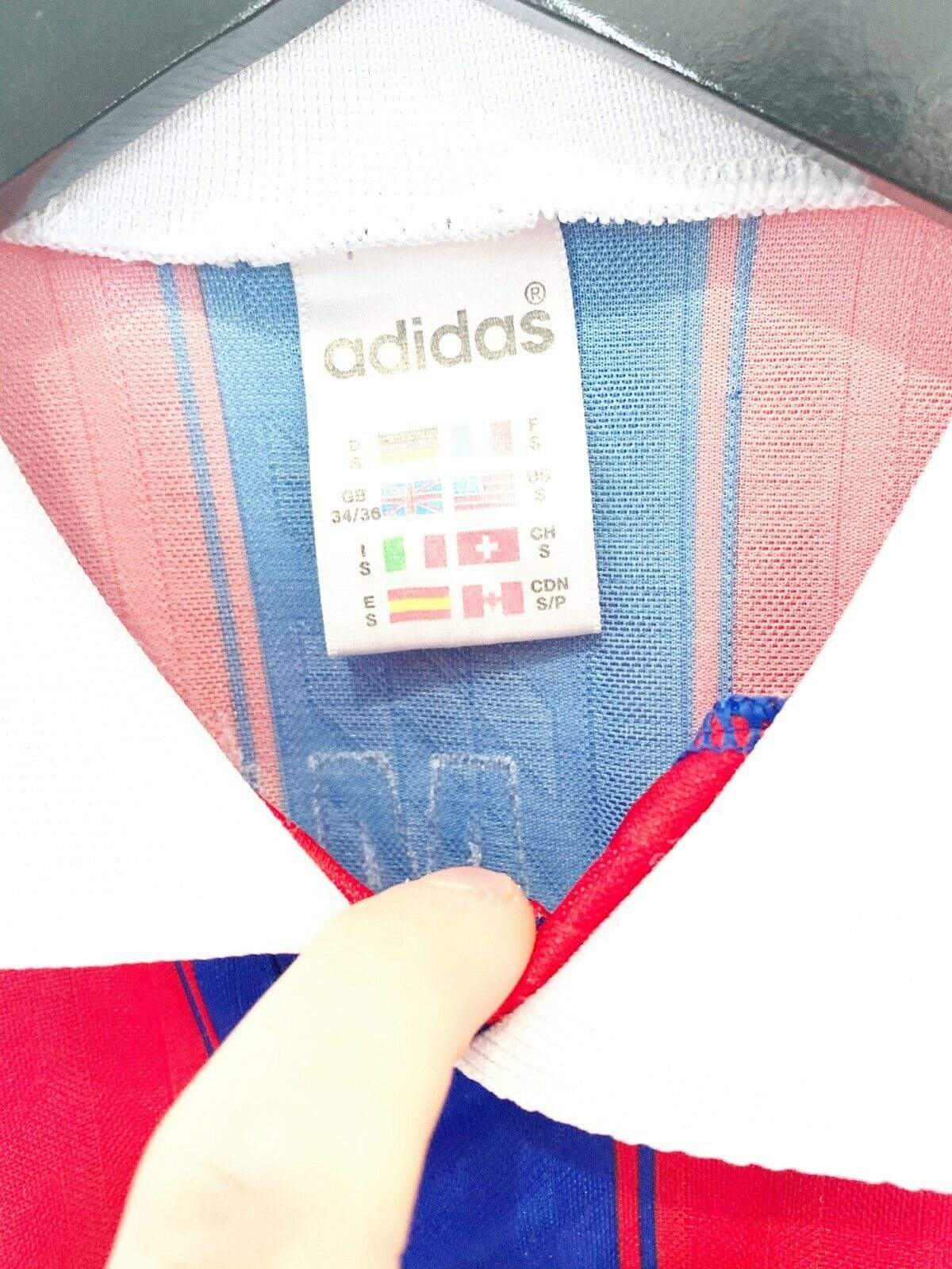 Cult Football 1995/97 SCHOLL #7 Bayern Munich Vintage Adidas Home Football Shirt (S) Germany