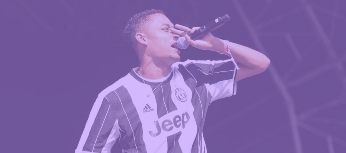 Loyle Carner swaps shirts for tickets