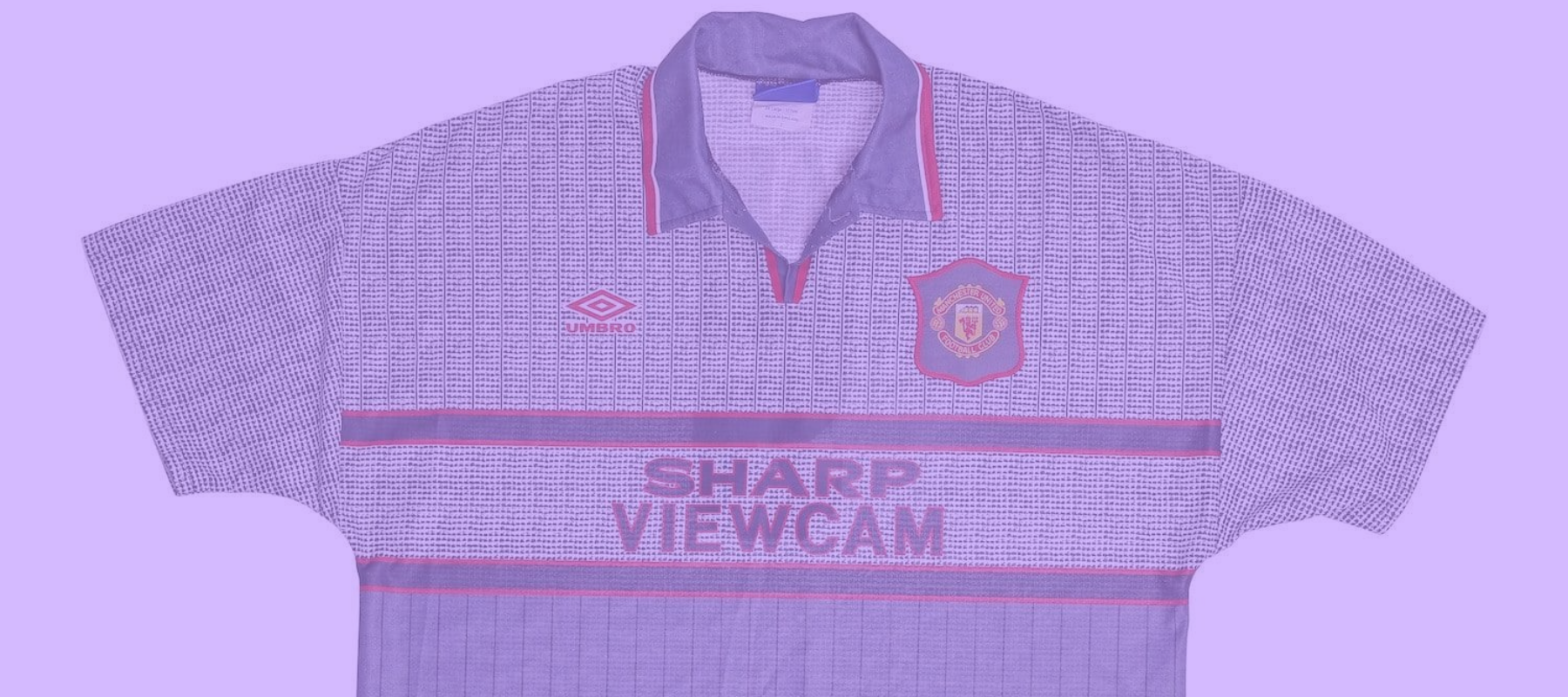 Manchester United's half-time shirt change