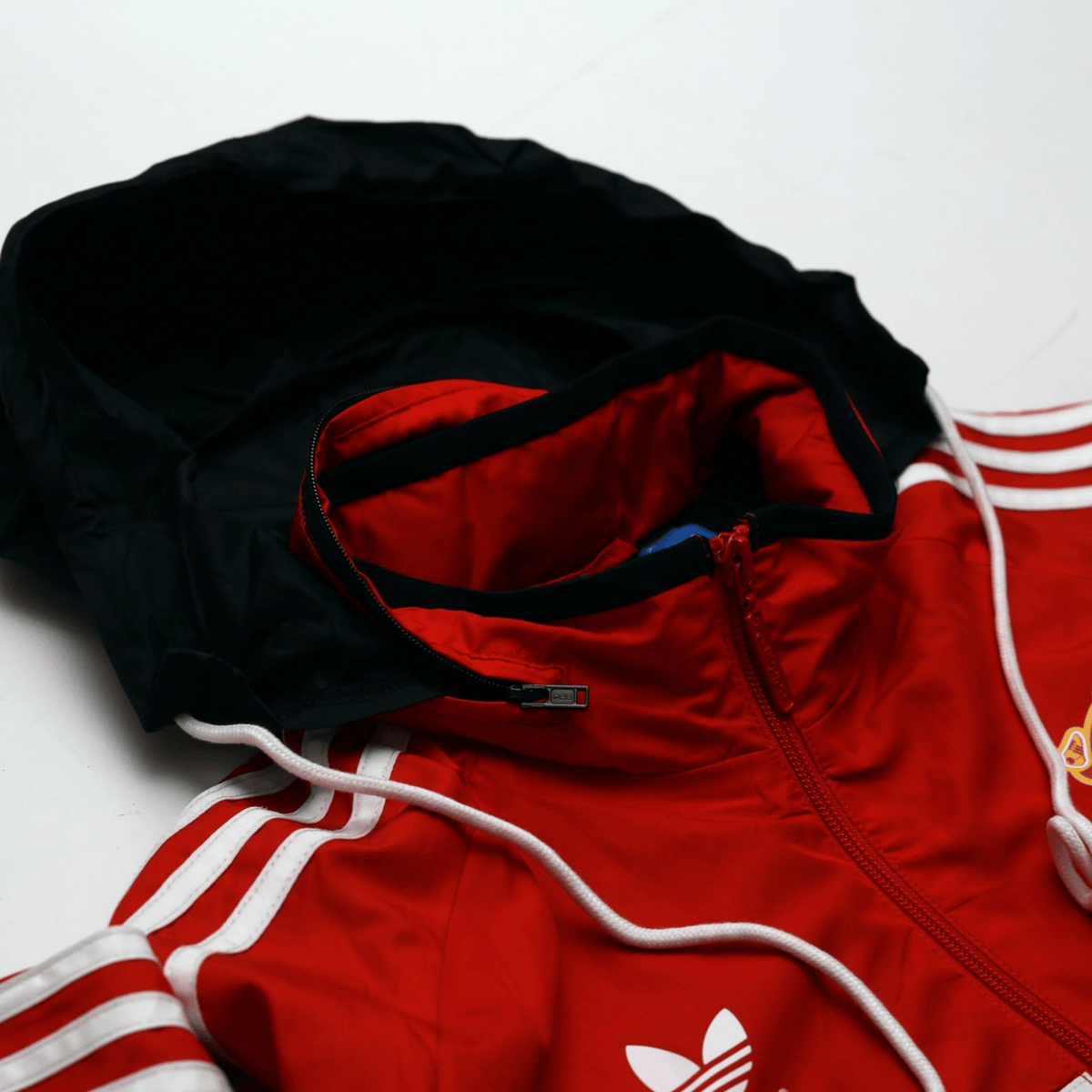 1980s Style Manchester United Vintage Retro adidas Originals Hooded Jacket (M)