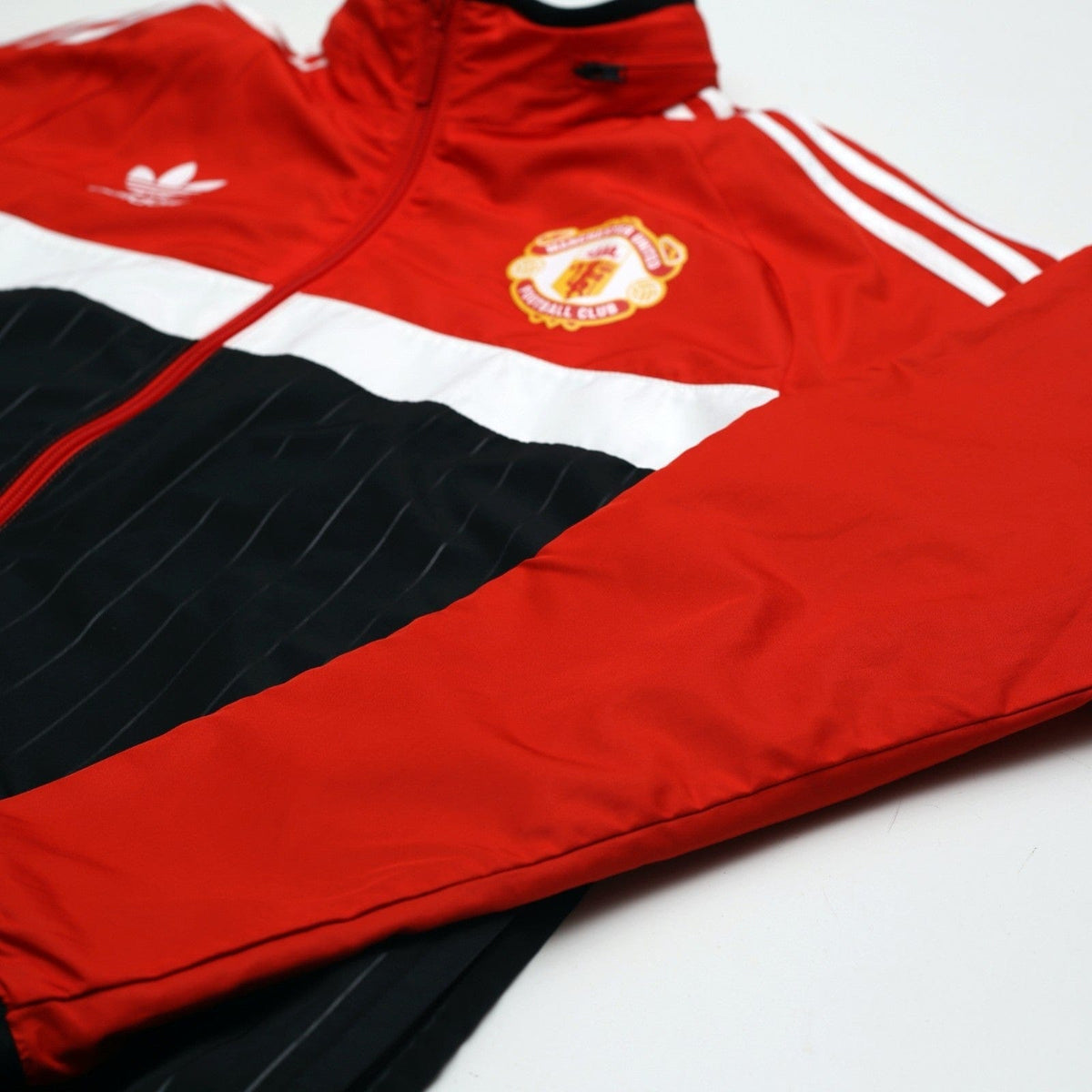 1980s Style Manchester United Vintage Retro adidas Originals Hooded Jacket (M)