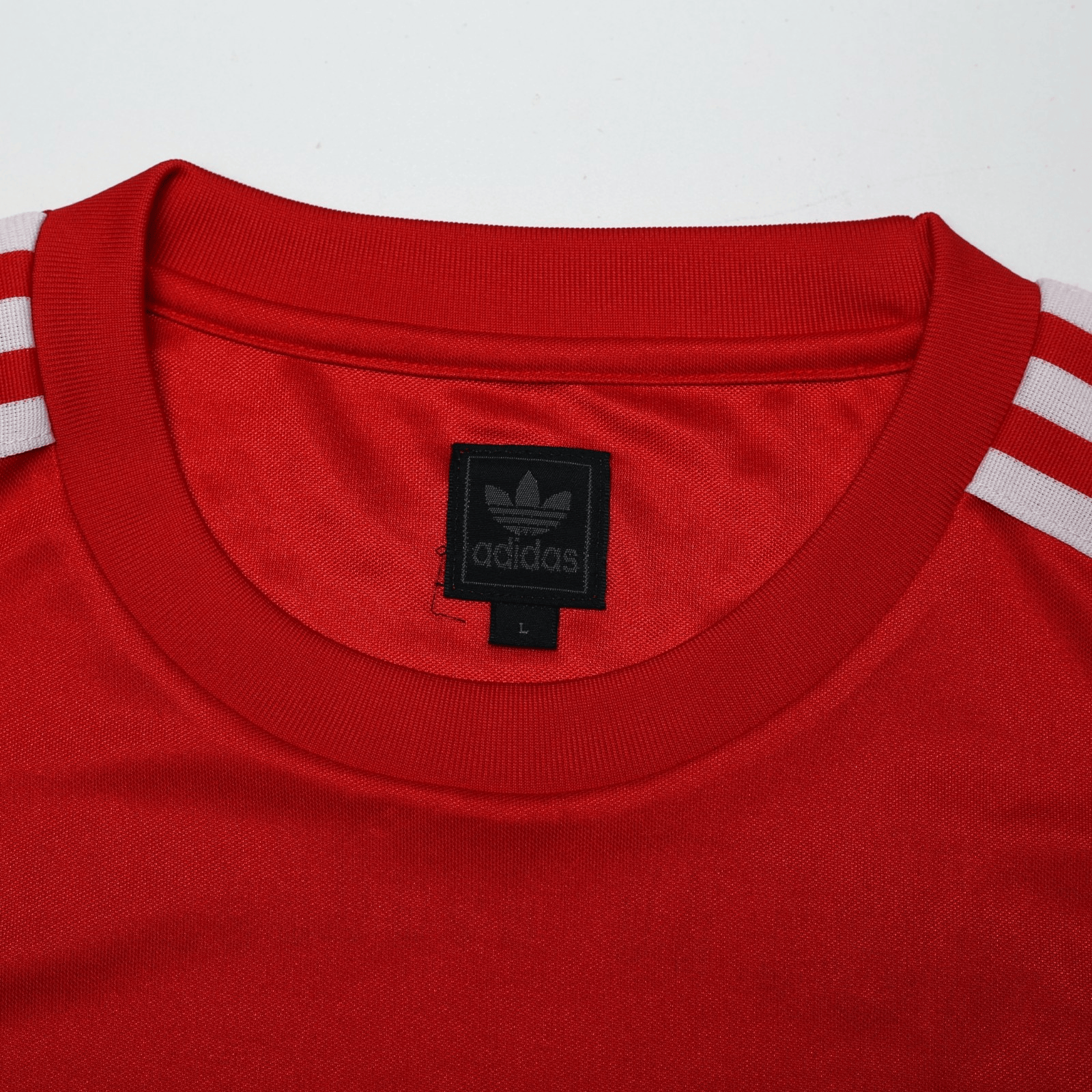 1982/83 Bayern Munich Retro adidas Originals Home Football Shirt (L)
