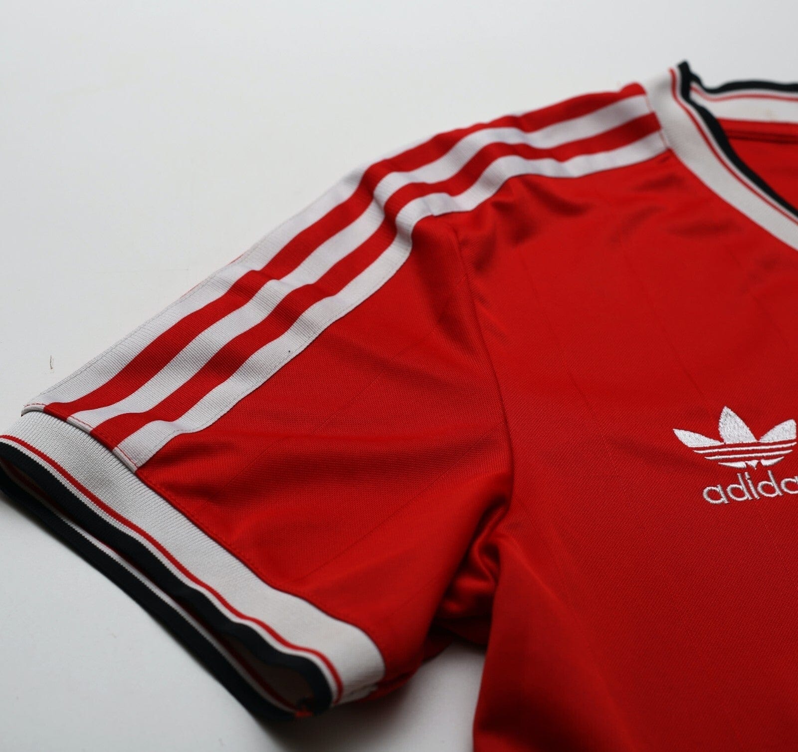 1983/84 ROBSON #7 Manchester United Home adidas Originals Football Shirt (M/L)
