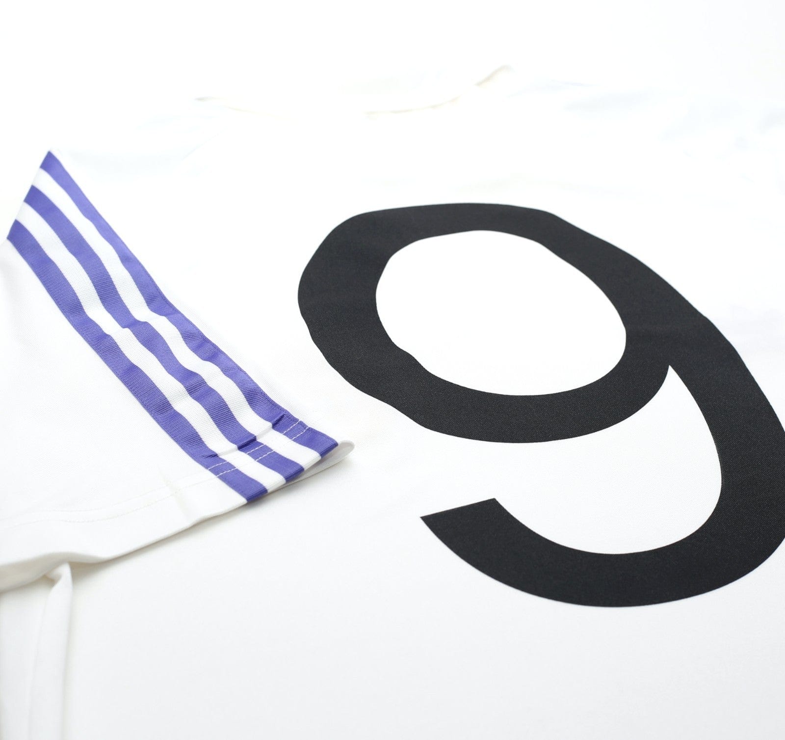 1985/86 SANCHEZ #9 Real Madrid Retro adidas Originals Home Football Shirt (L)