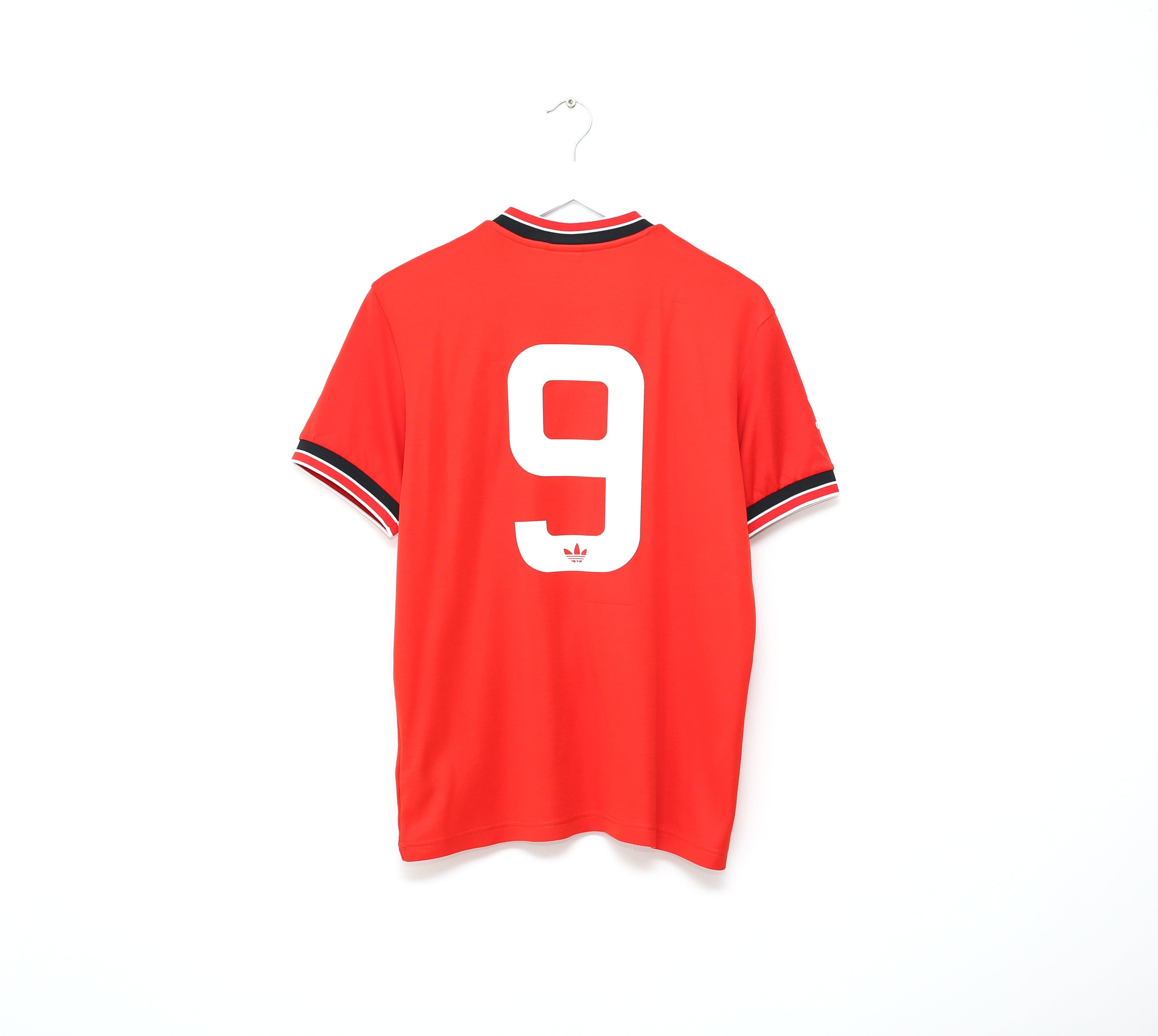 1985 vintage Hughes #9 home shirt | Size M | Classic adidas