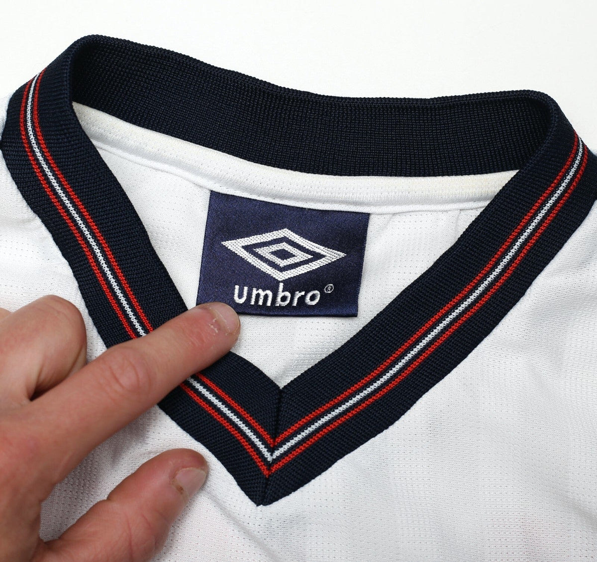 1986 BARNES #19 England Retro Umbro Home Football Shirt (L) Mexico World Cup