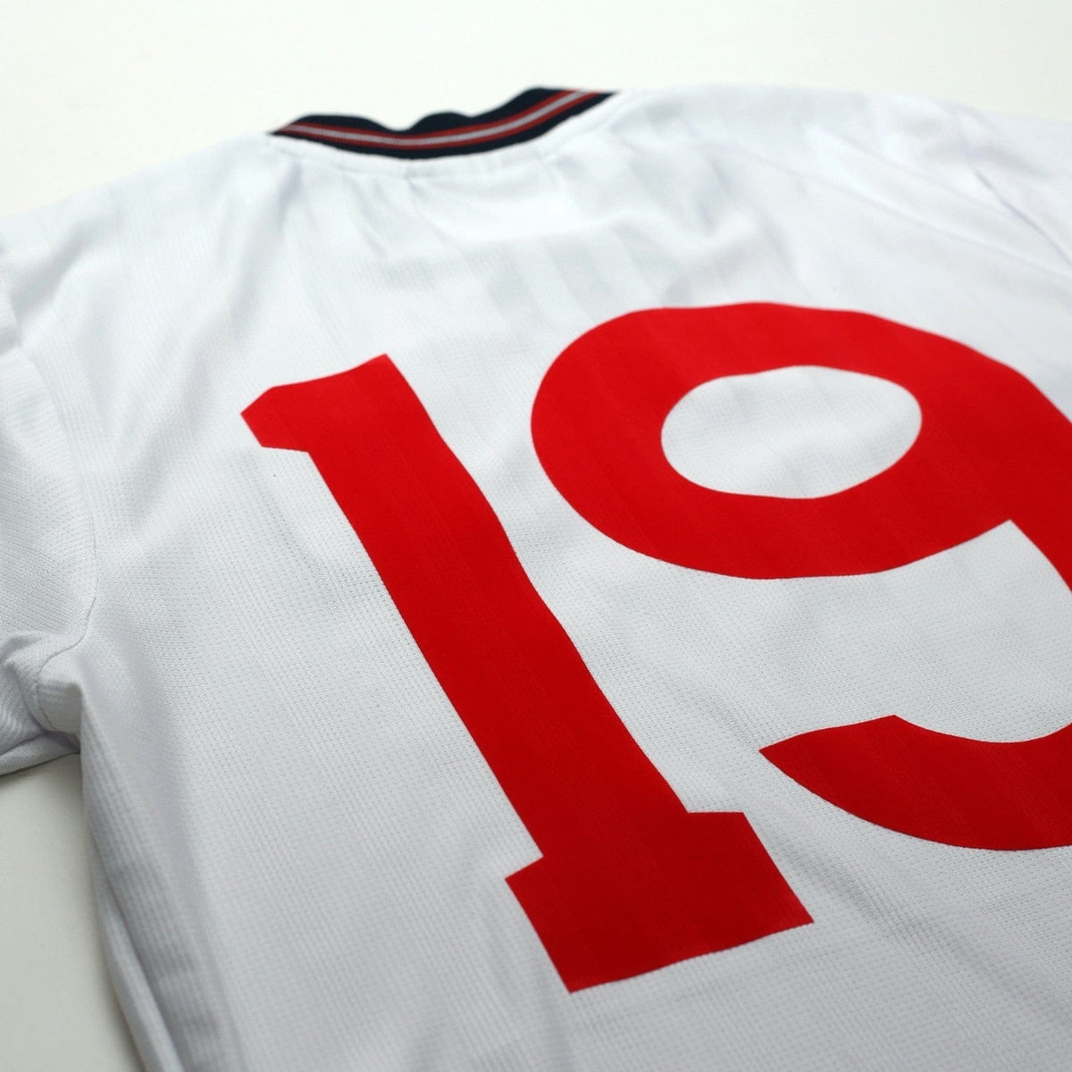 1986 Barnes #19 England Retro Umbro Home Football Shirt (S) Mexico World Cup