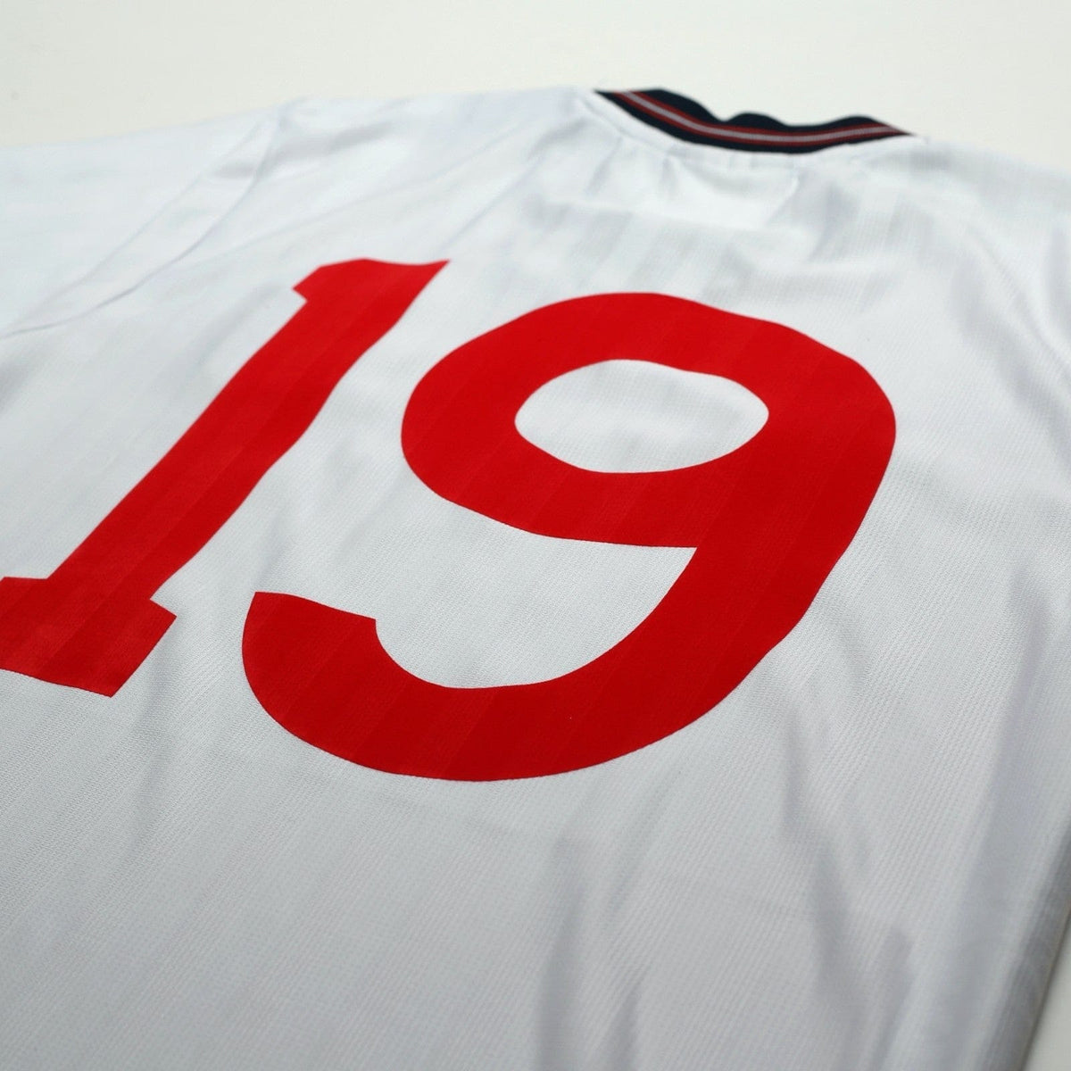 1986 Barnes #19 England Retro Umbro Home Football Shirt (S) Mexico World Cup