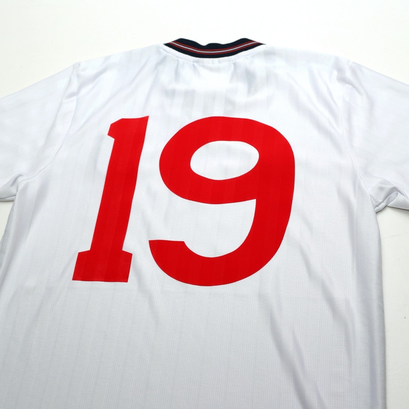 1986 Barnes #19 England Retro Umbro Home Football Shirt (S) Mexico World Cup