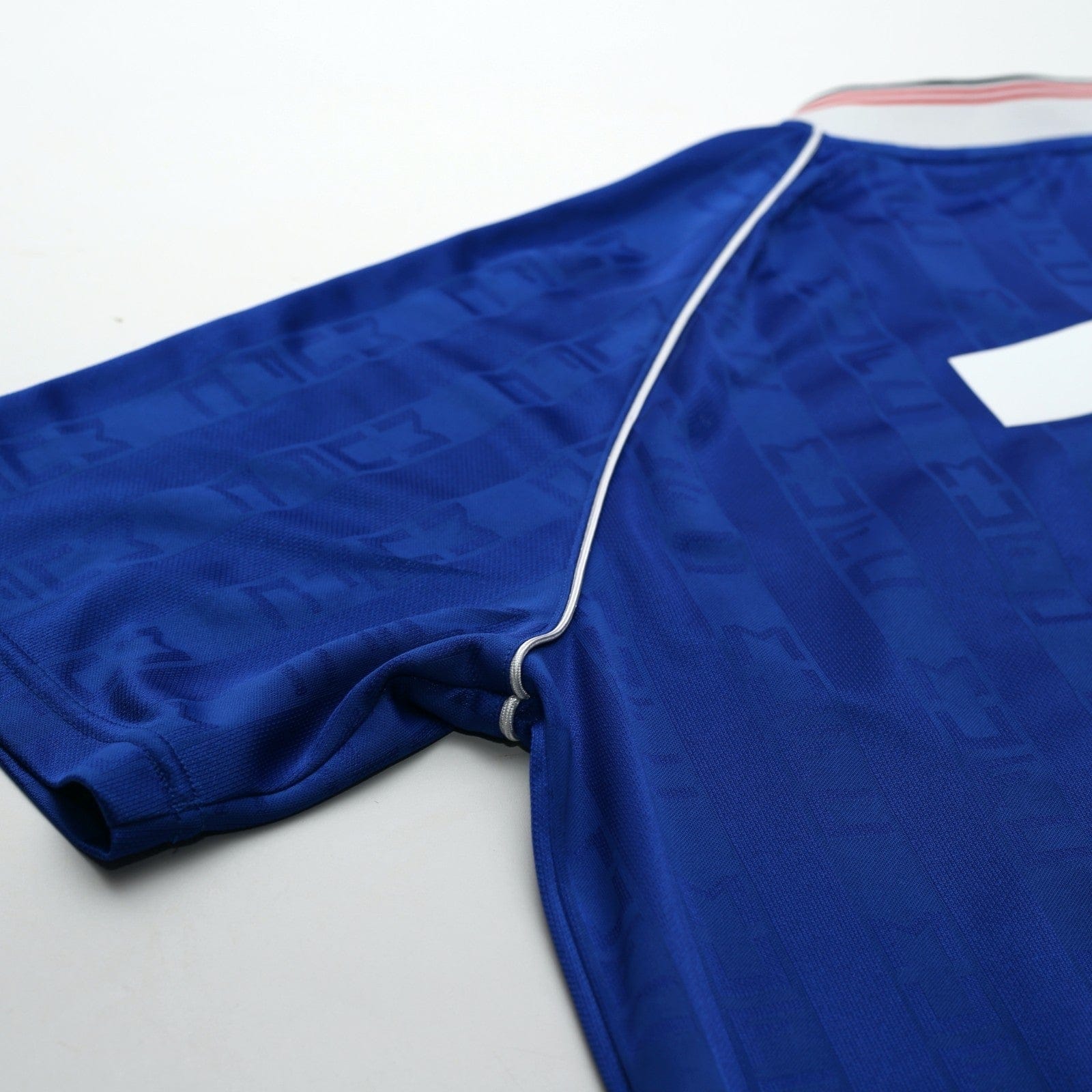 1988/90 Robson #7 Manchester United adidas Originals Away Football Shirt (L)