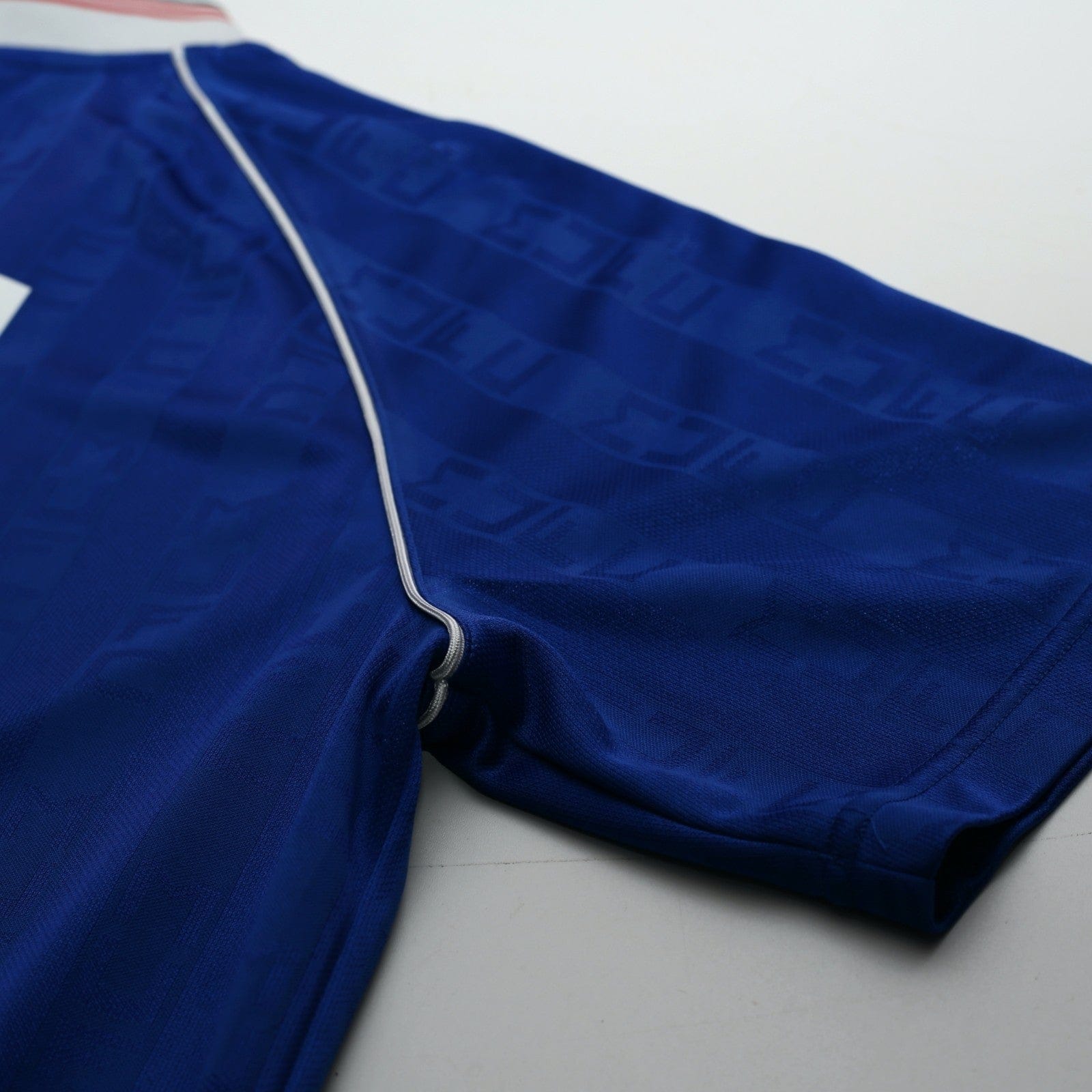 1988/90 Robson #7 Manchester United adidas Originals Away Football Shirt (L)