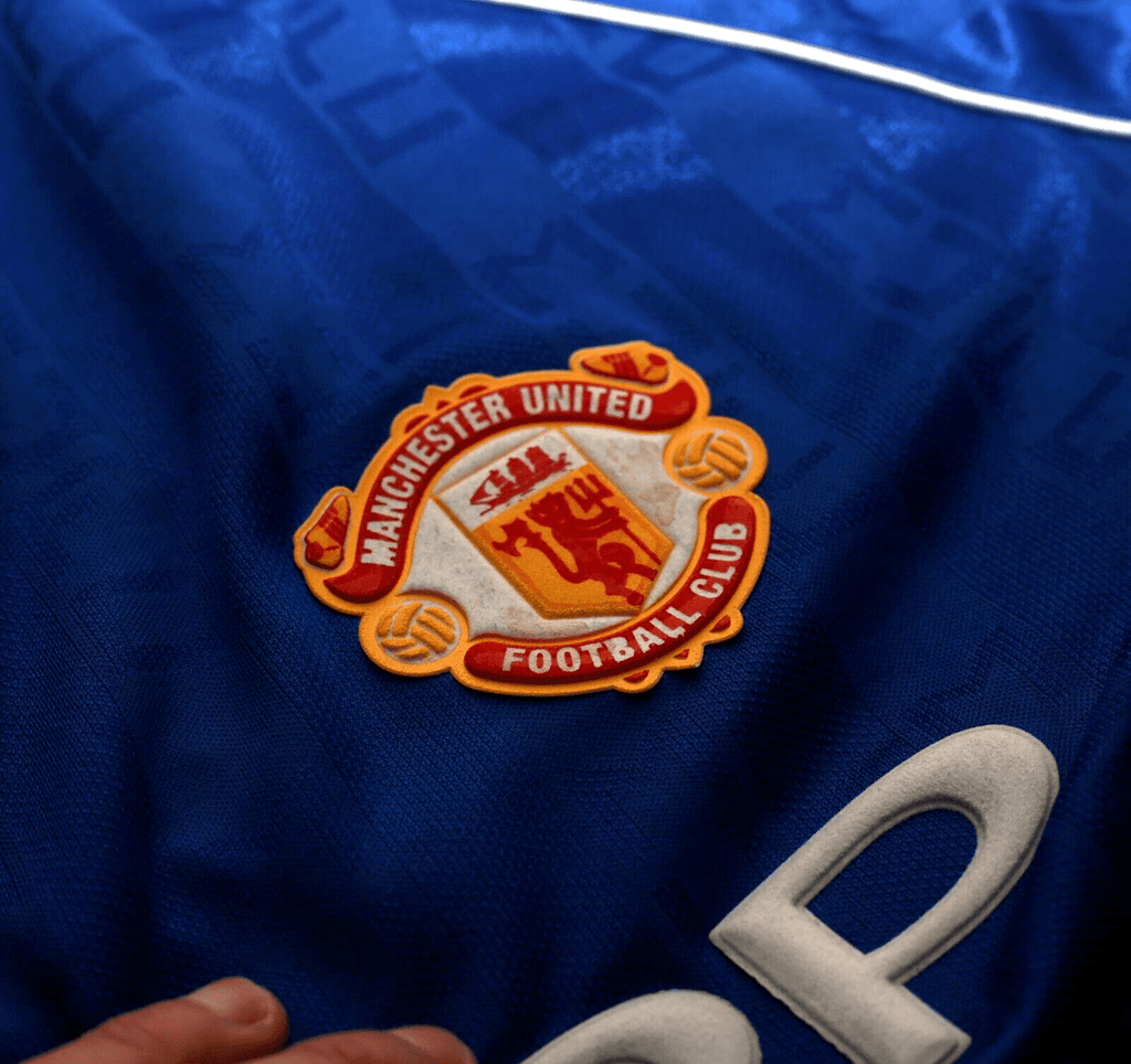 1988/90 ROBSON #7 Manchester United adidas Originals Away Football Shirt (XL)