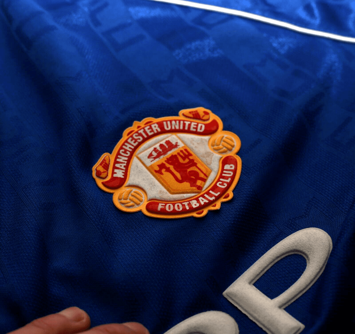 1988/90 ROBSON #7 Manchester United adidas Originals Away Football Shirt (XL)