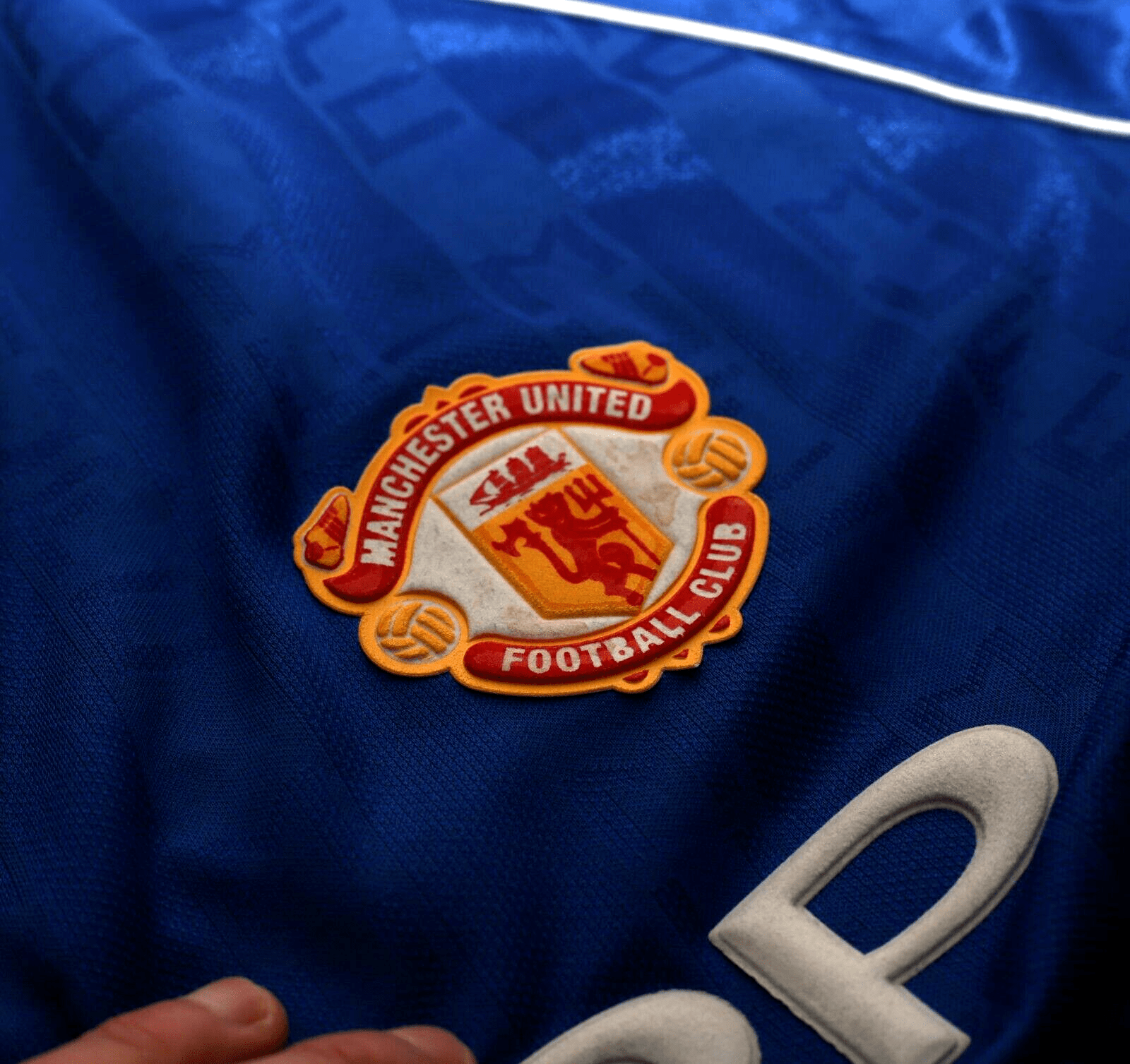 1988/90 ROBSON #7 Manchester United adidas Originals Away Football Shirt (XL)