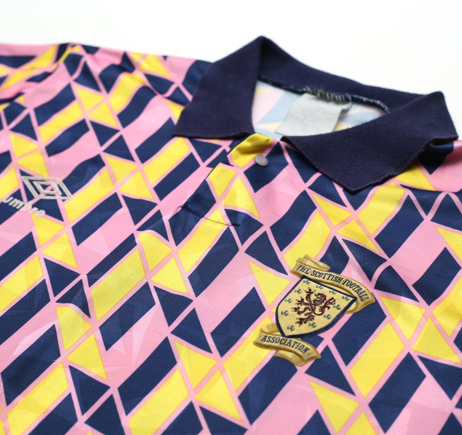 1988/90 SCOTLAND Vintage Original Umbro Football Leisure Shirt (M)
