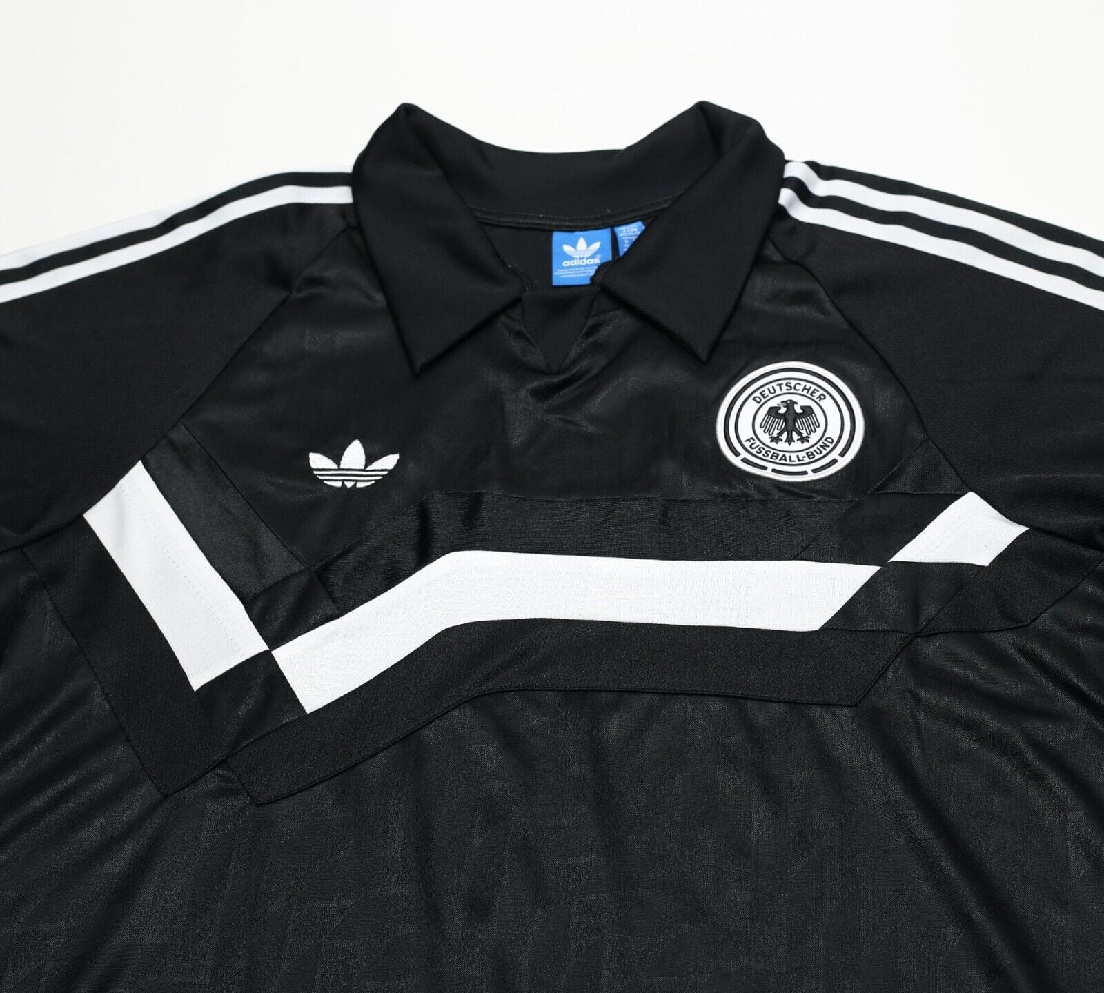 1988/91 WEST GERMANY Italia 90 Retro adidas Originals Football Shirt (L/XL)