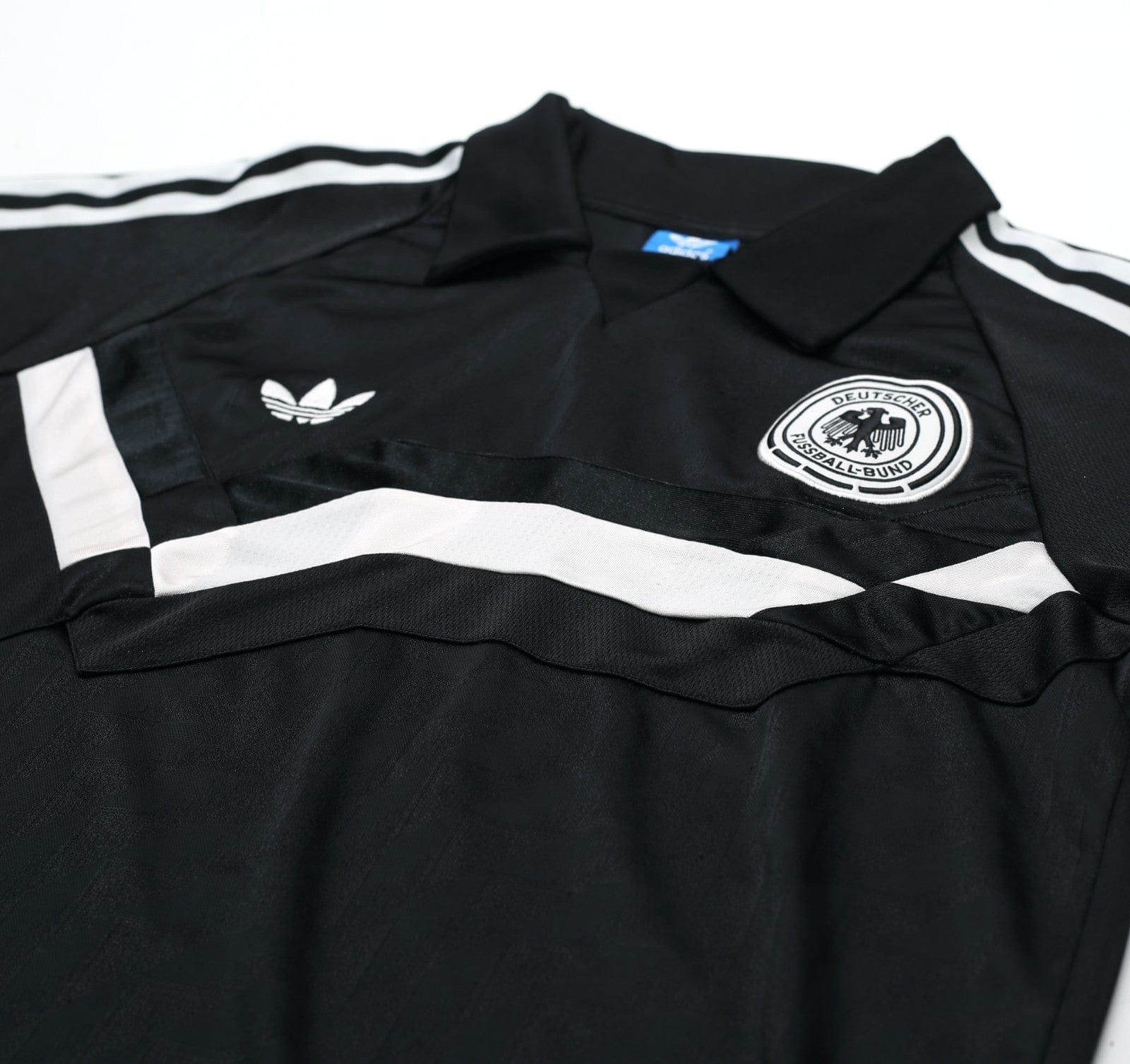 1988/91 WEST GERMANY Italia 90 Retro adidas Originals Football Shirt (M/L)