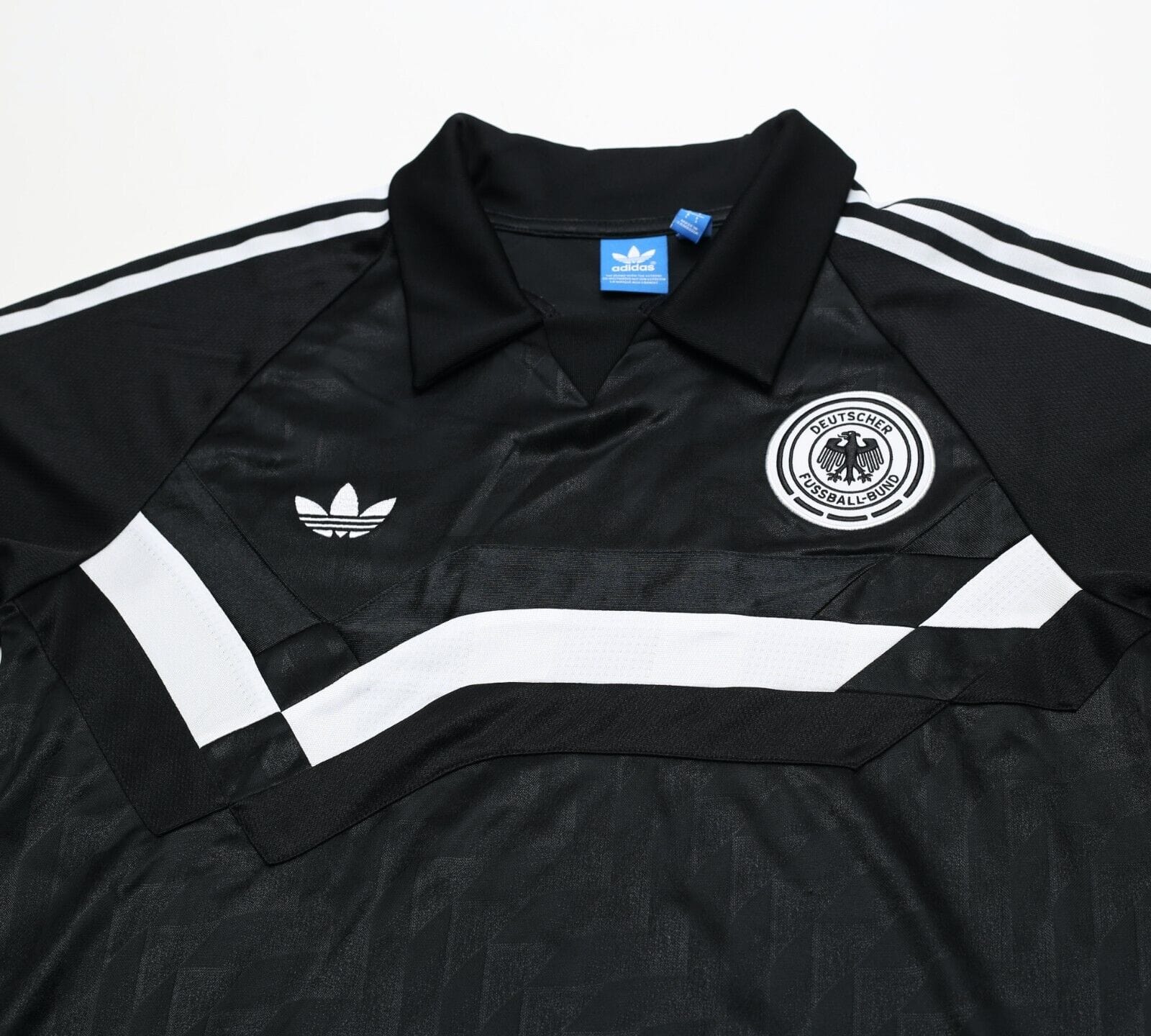 1988/91 WEST GERMANY Italia 90 Retro adidas Originals Football Shirt (M/L)