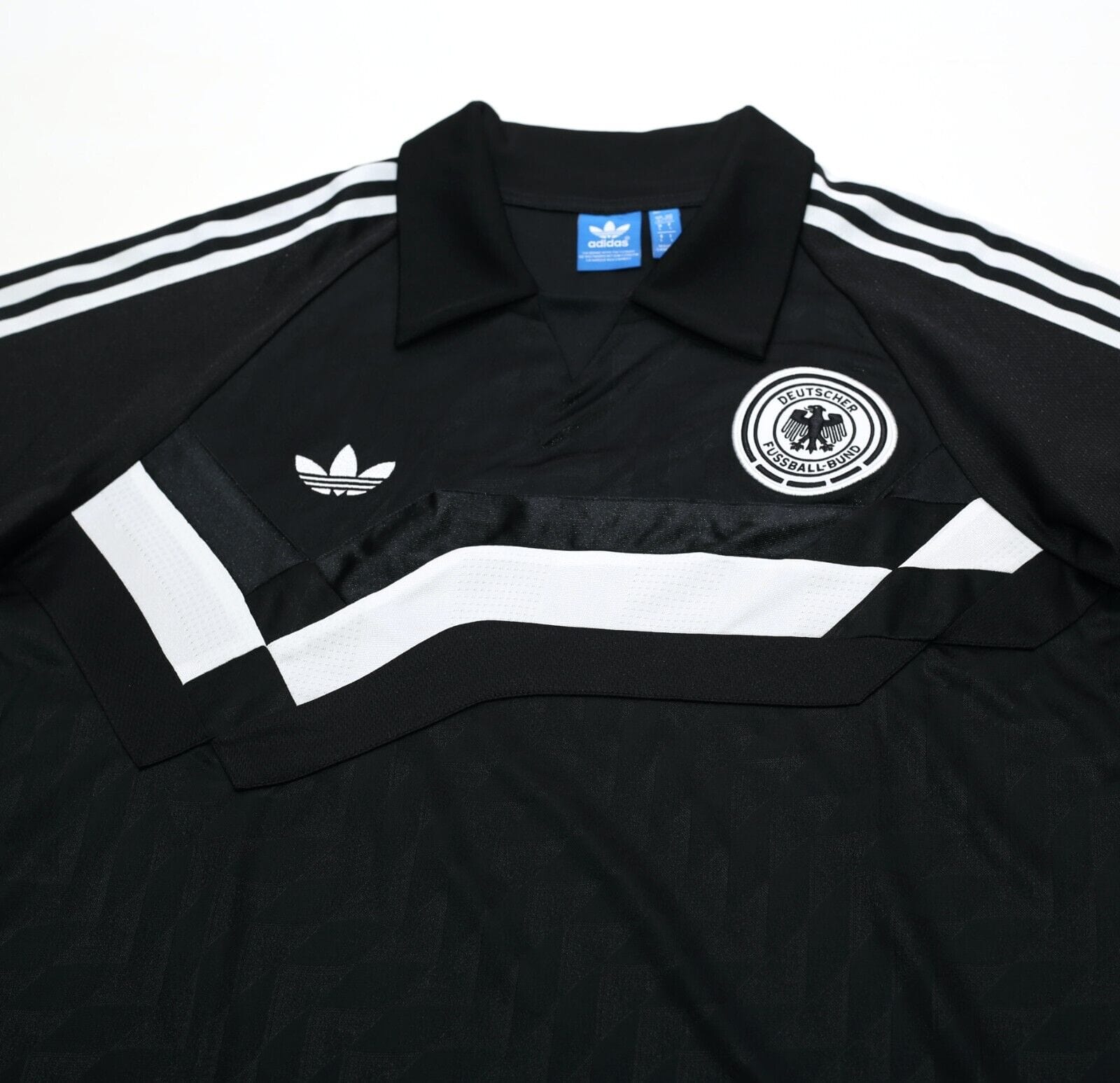 1988/91 WEST GERMANY Italia 90 Retro adidas Originals Football Shirt (M/L)