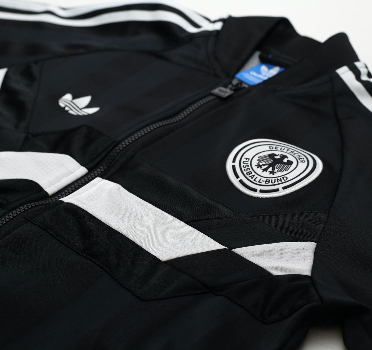 1988/91 WEST GERMANY Italia 90 Retro adidas Originals Football Track Top (S)