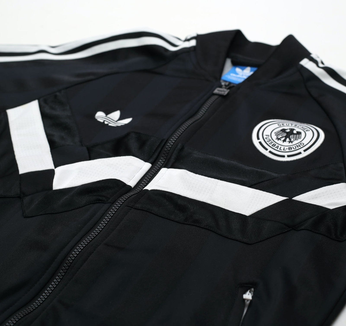 1988/91 WEST GERMANY Italia 90 Retro adidas Originals Football Track Top (S)