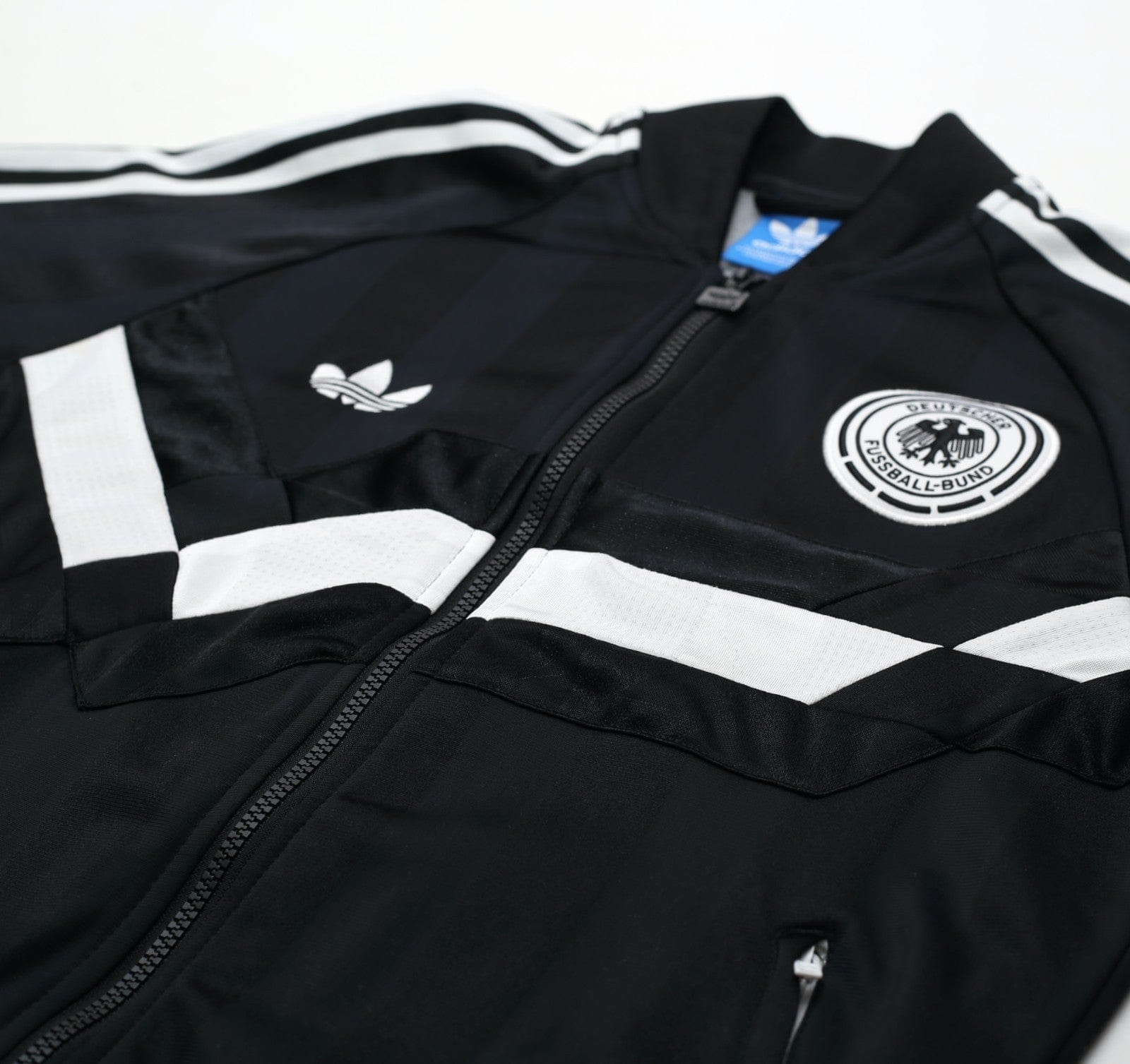 1988/91 WEST GERMANY Italia 90 Retro adidas Originals Football Track Top (S)