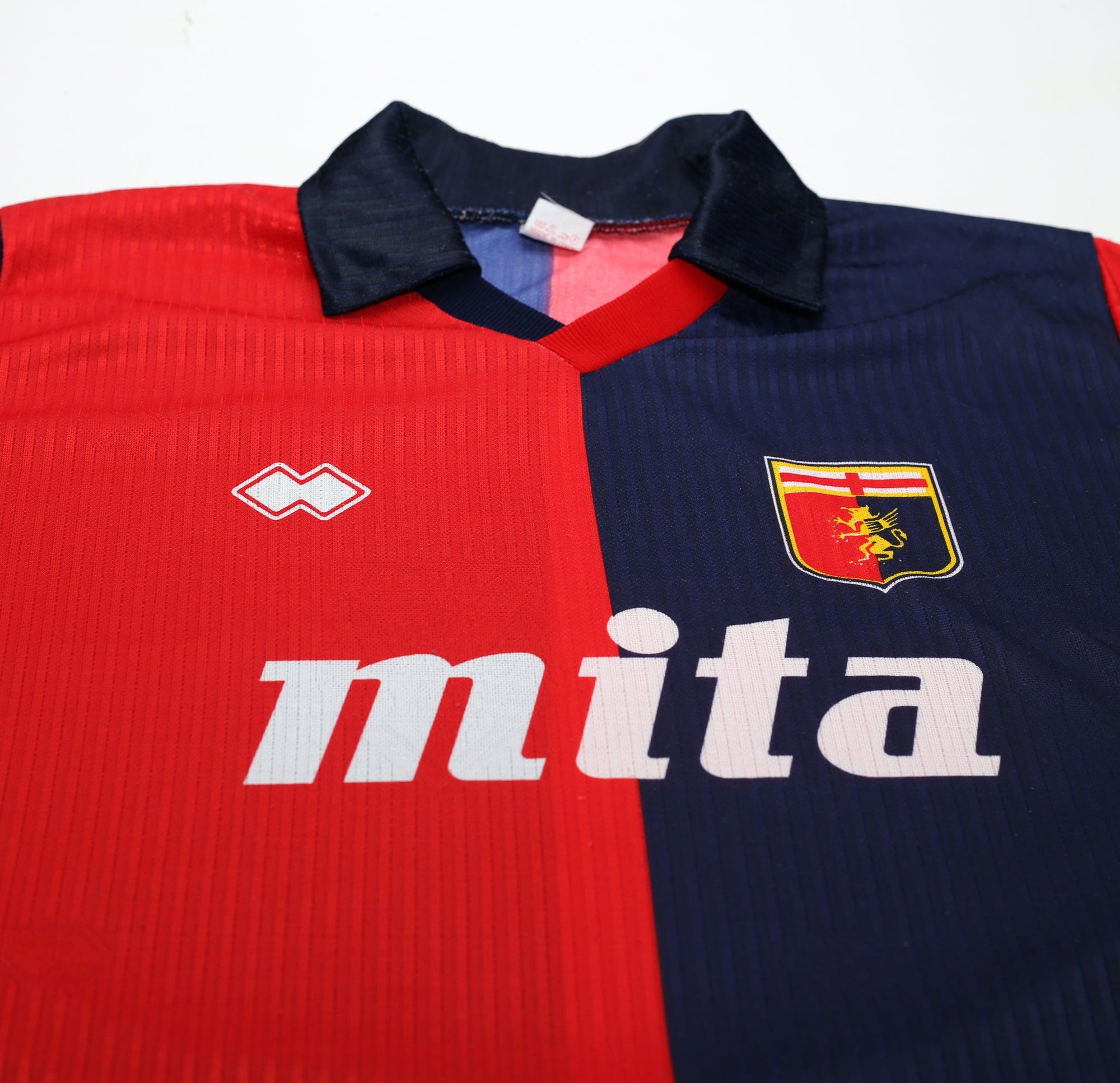 Maillot signé Genoa vintage (2004/05) – Vintage Football Area Maillot signé Genoa vintage (2004/05) – Vintage Football Area