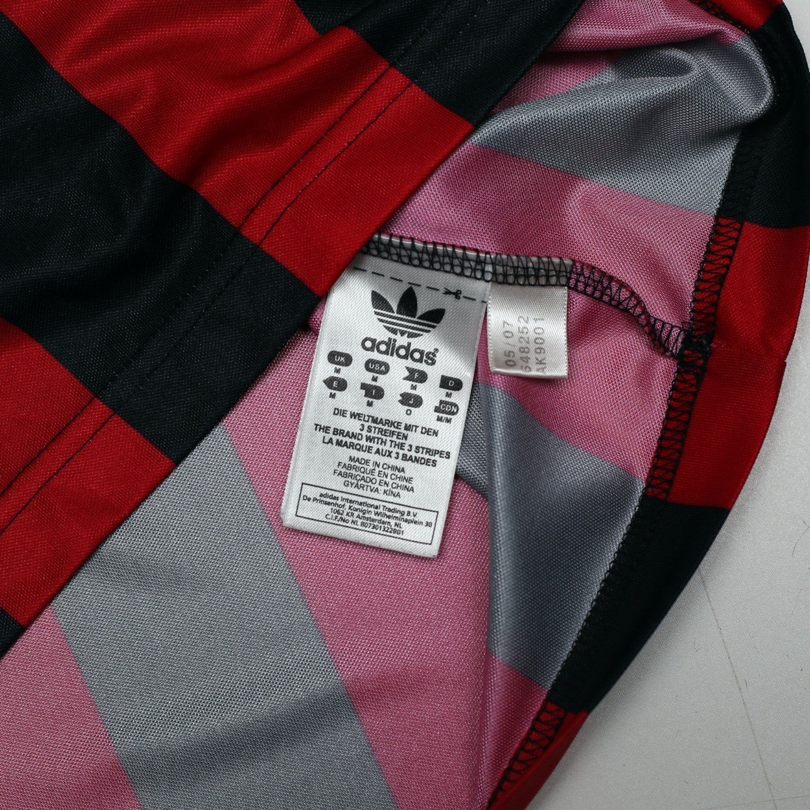 1990/91 Van Basten #9 AC Milan Retro adidas Originals Football Shirt (M)