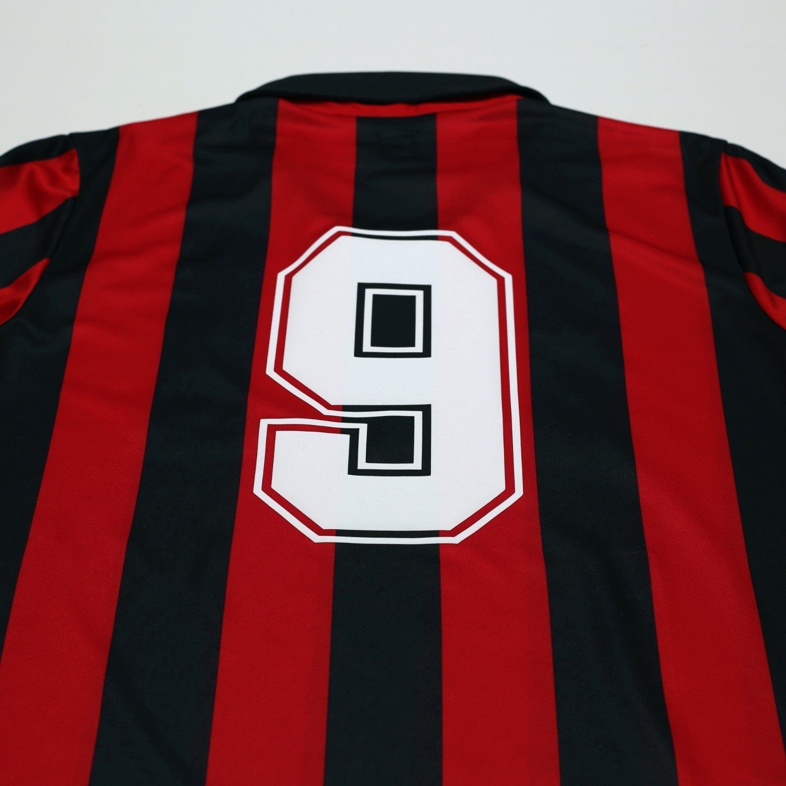 1990/91 Van Basten #9 AC Milan Retro adidas Originals Football Shirt (M)
