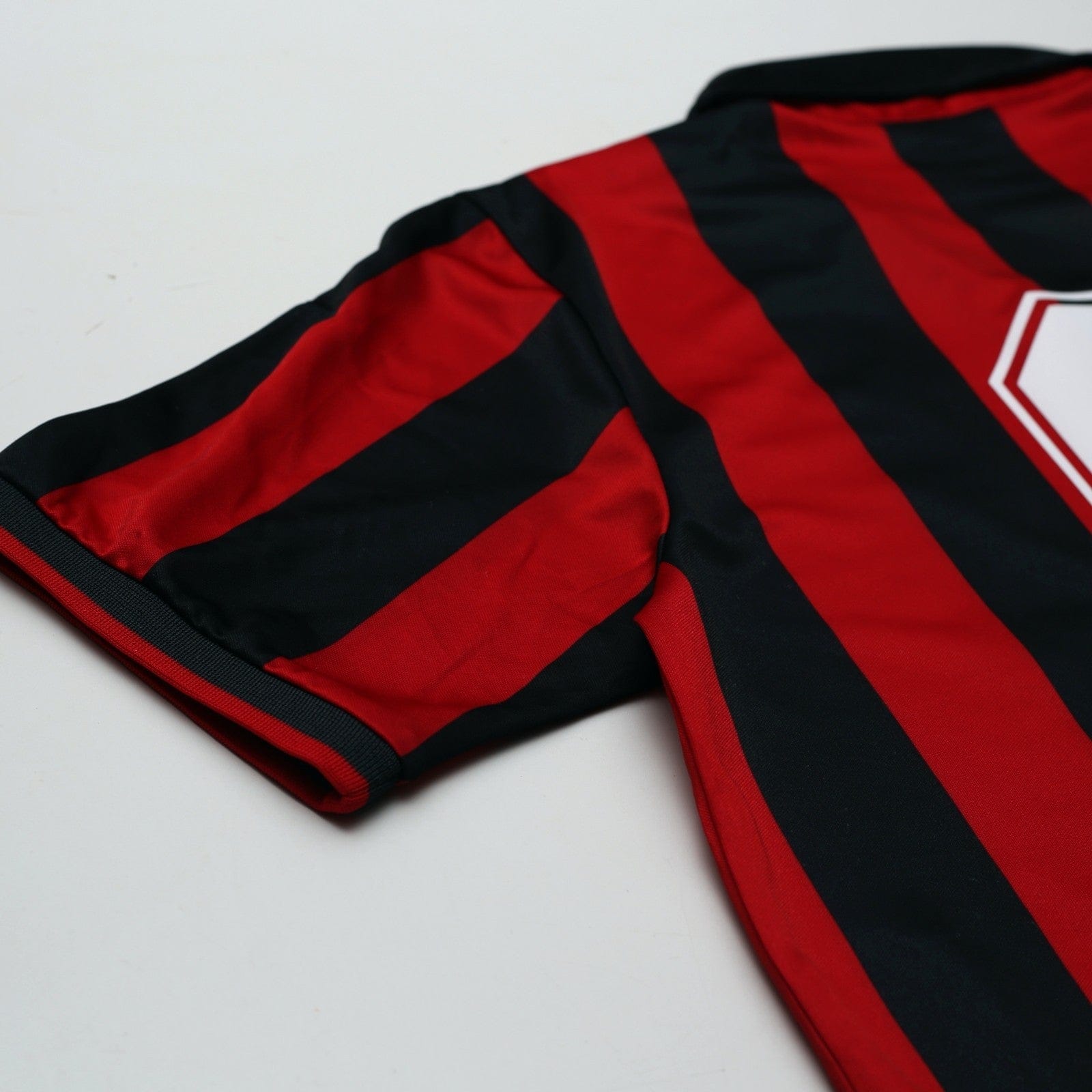 1990/91 Van Basten #9 AC Milan Retro adidas Originals Football Shirt (M)