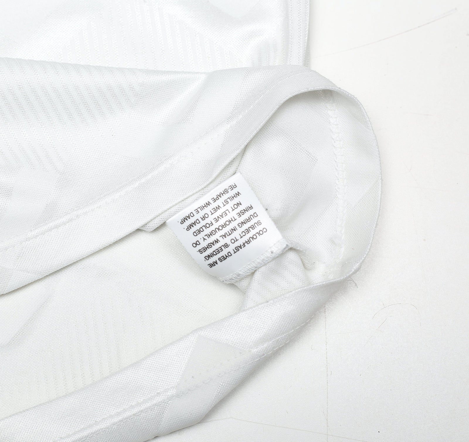 1990/92 ASTON VILLA Vintage Umbro Away Football Shirt (S)