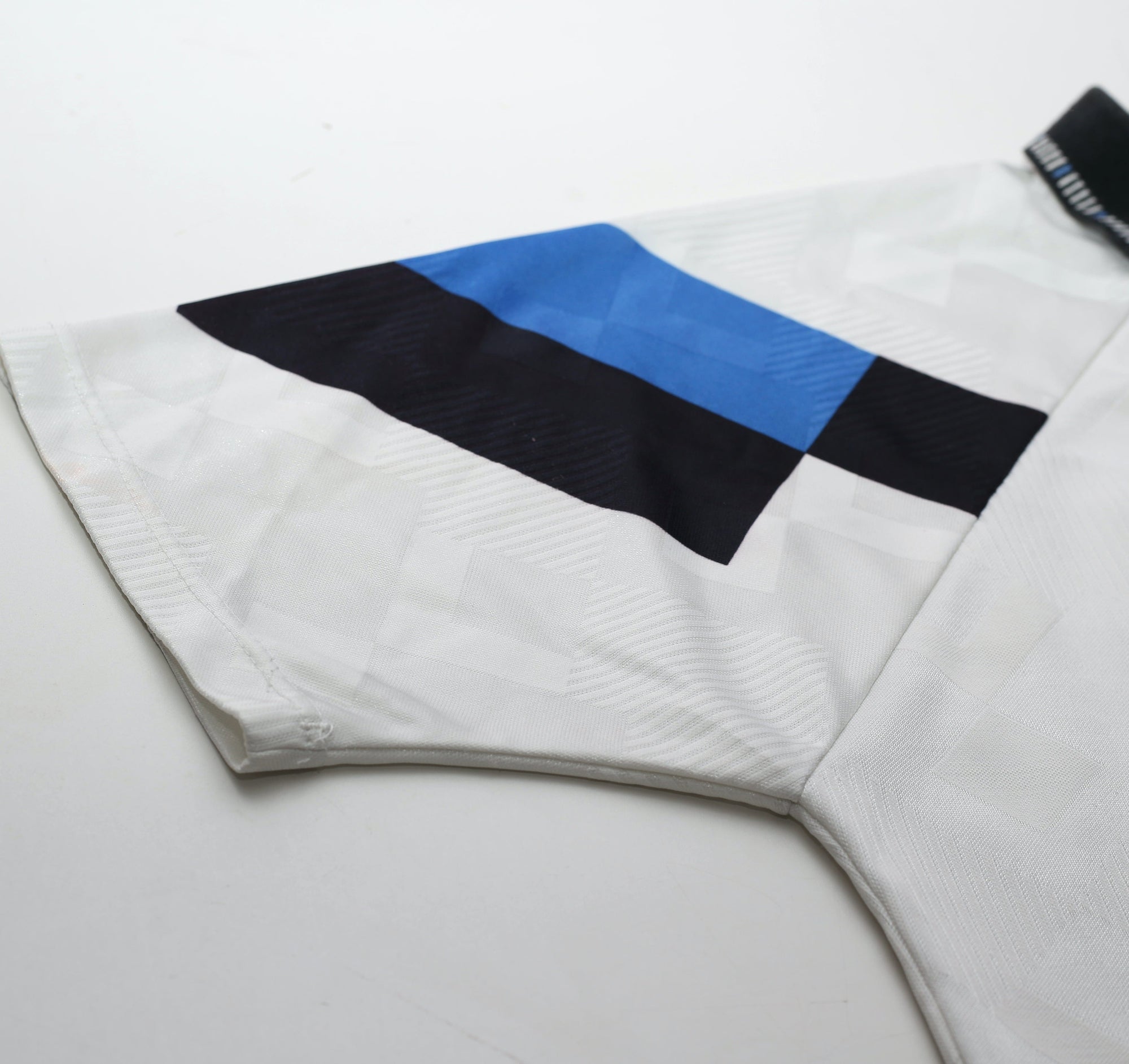 1990/92 ASTON VILLA Vintage Umbro Away Football Shirt (S)