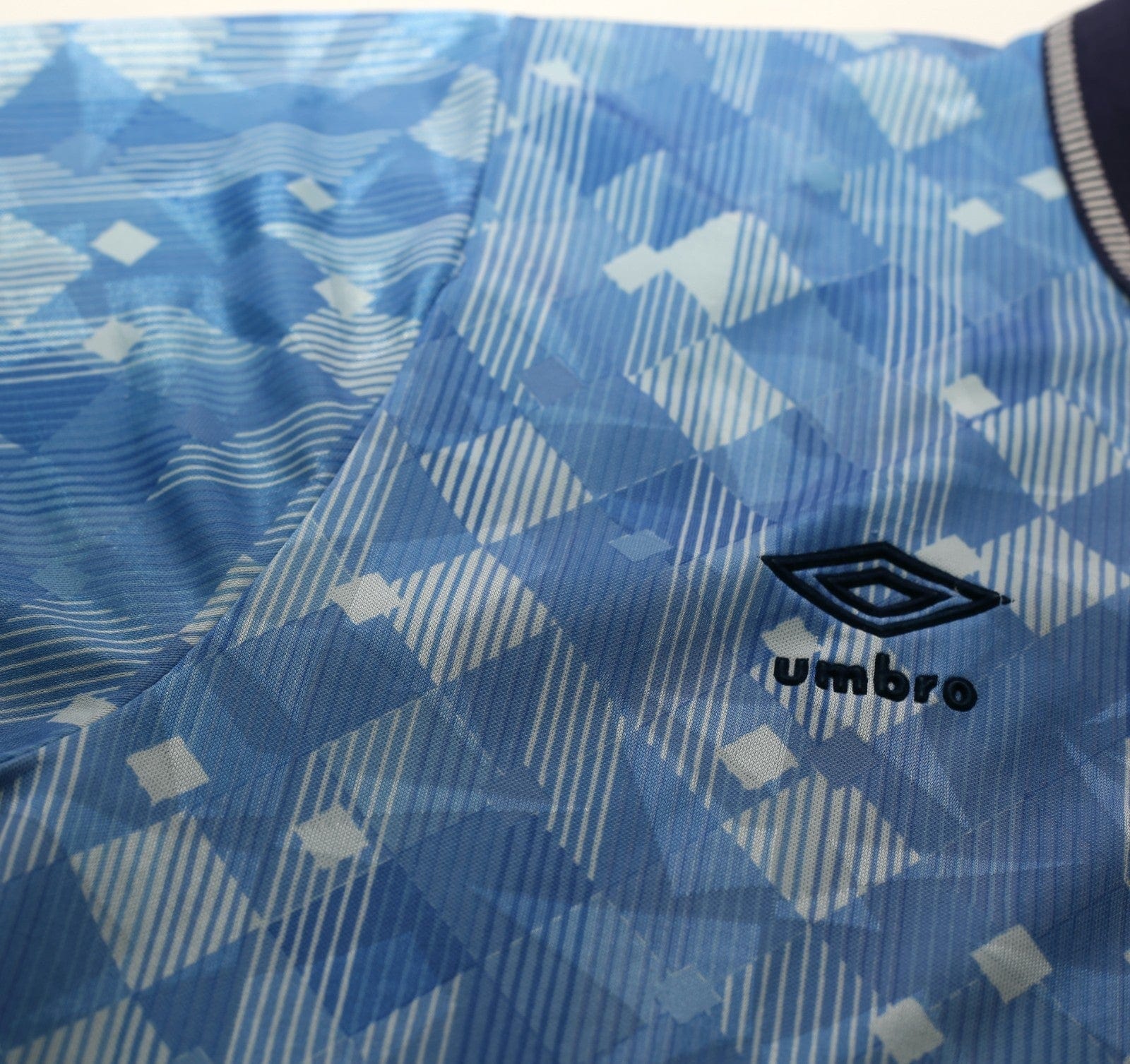 1990/92 ENGLAND Vintage Umbro Third Football Shirt (L) Italia 90