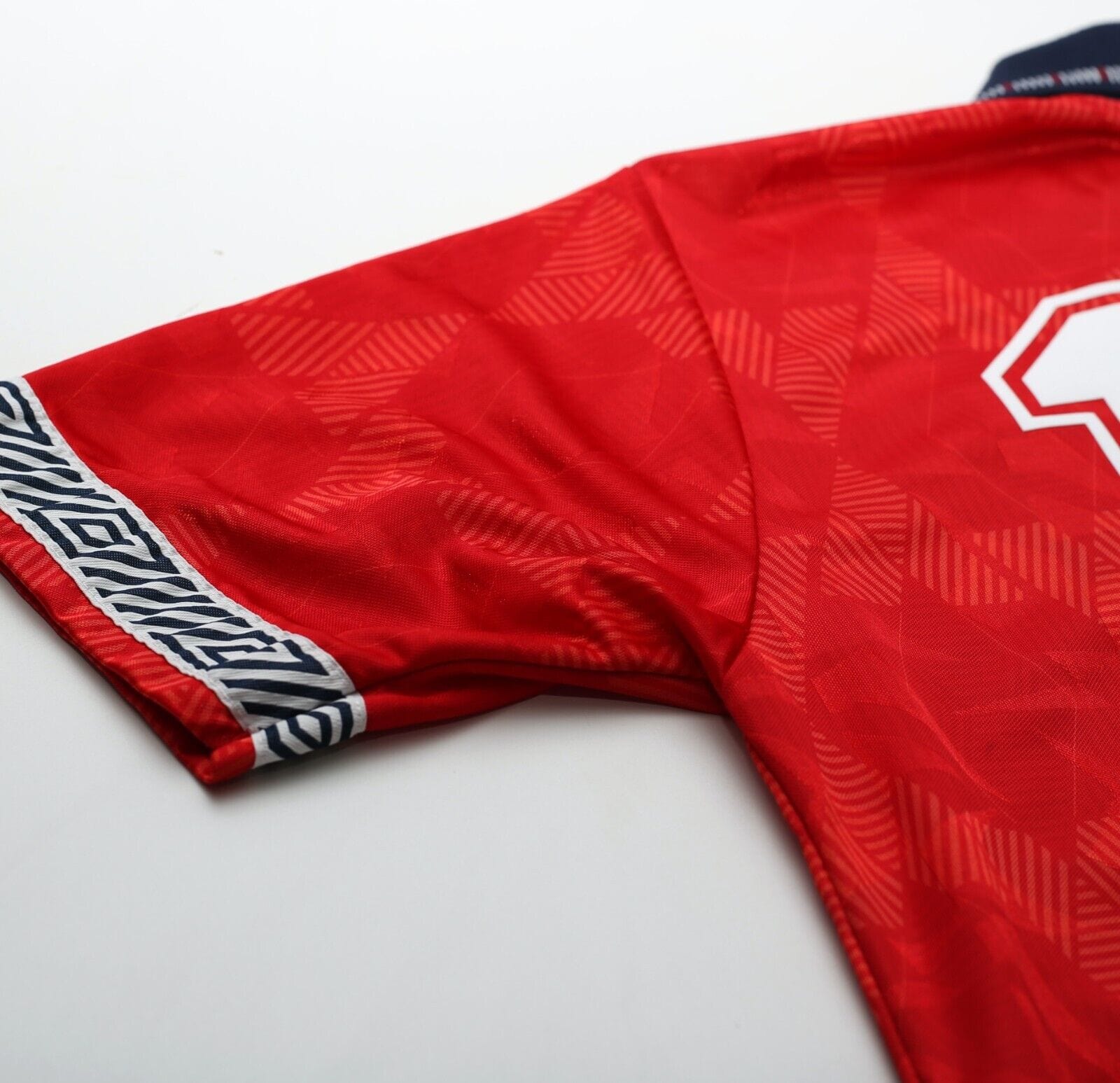 1990/92 GASCOIGNE #19 England Retro Umbro Away Football Shirt (S) Italia 90