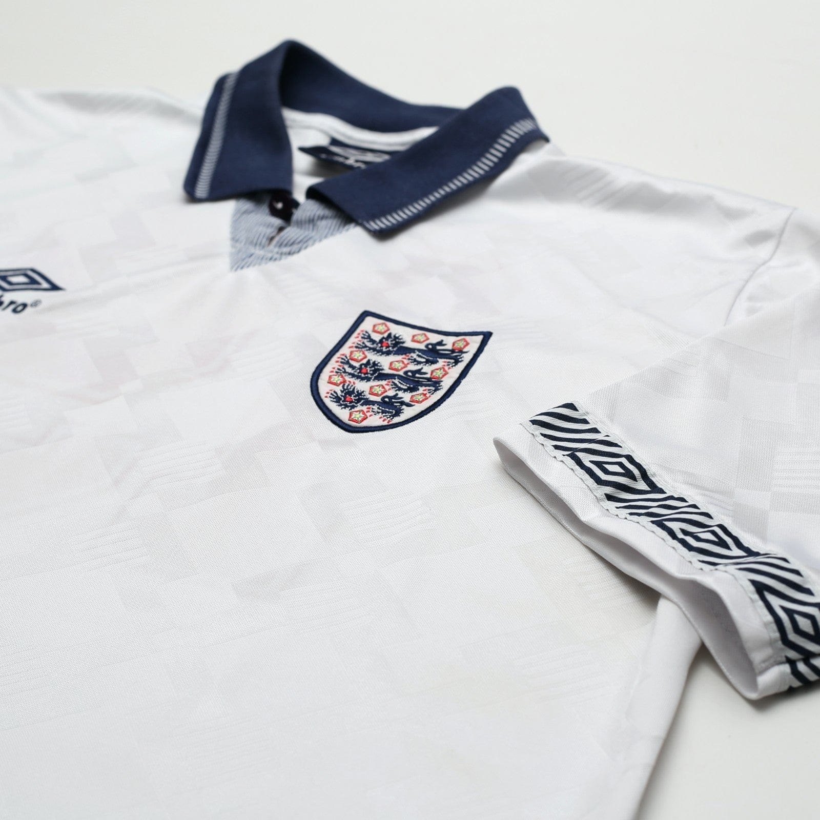 1990/92 Gascoigne #19 England Retro Umbro Home Football Shirt (L) Italia 90