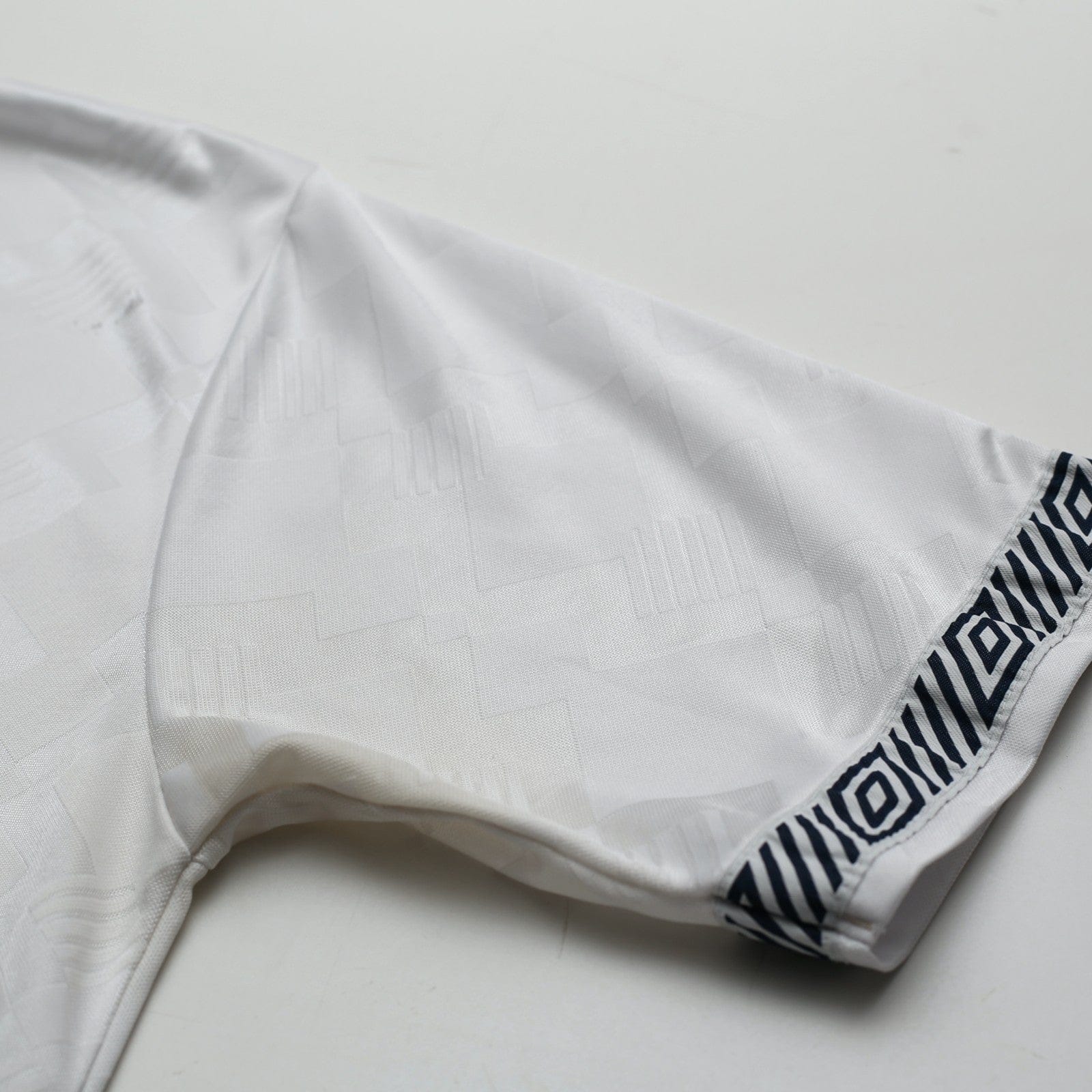 1990/92 Gascoigne #19 England Retro Umbro Home Football Shirt (L) Italia 90