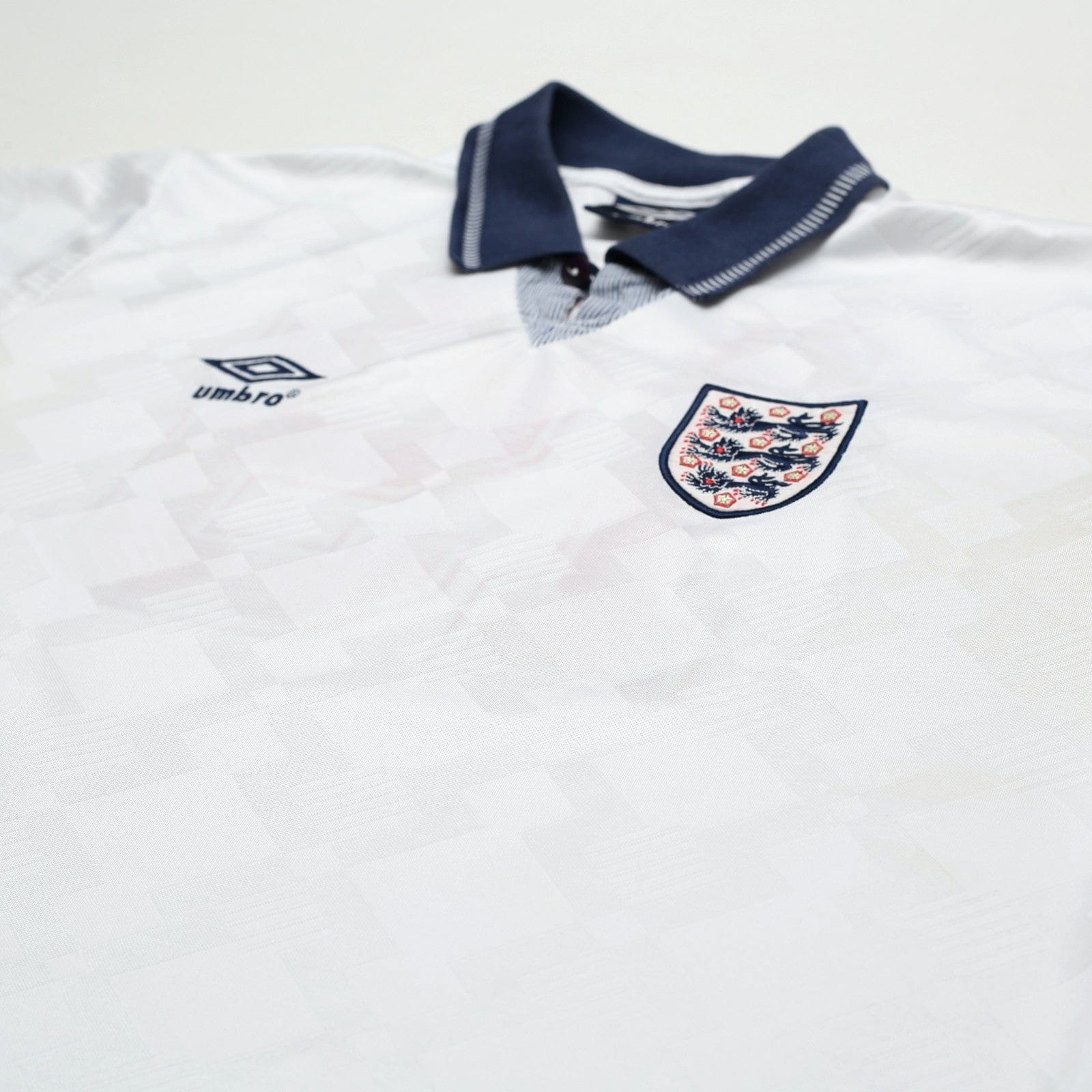 1990/92 Gascoigne #19 England Retro Umbro Home Football Shirt (L) Italia 90