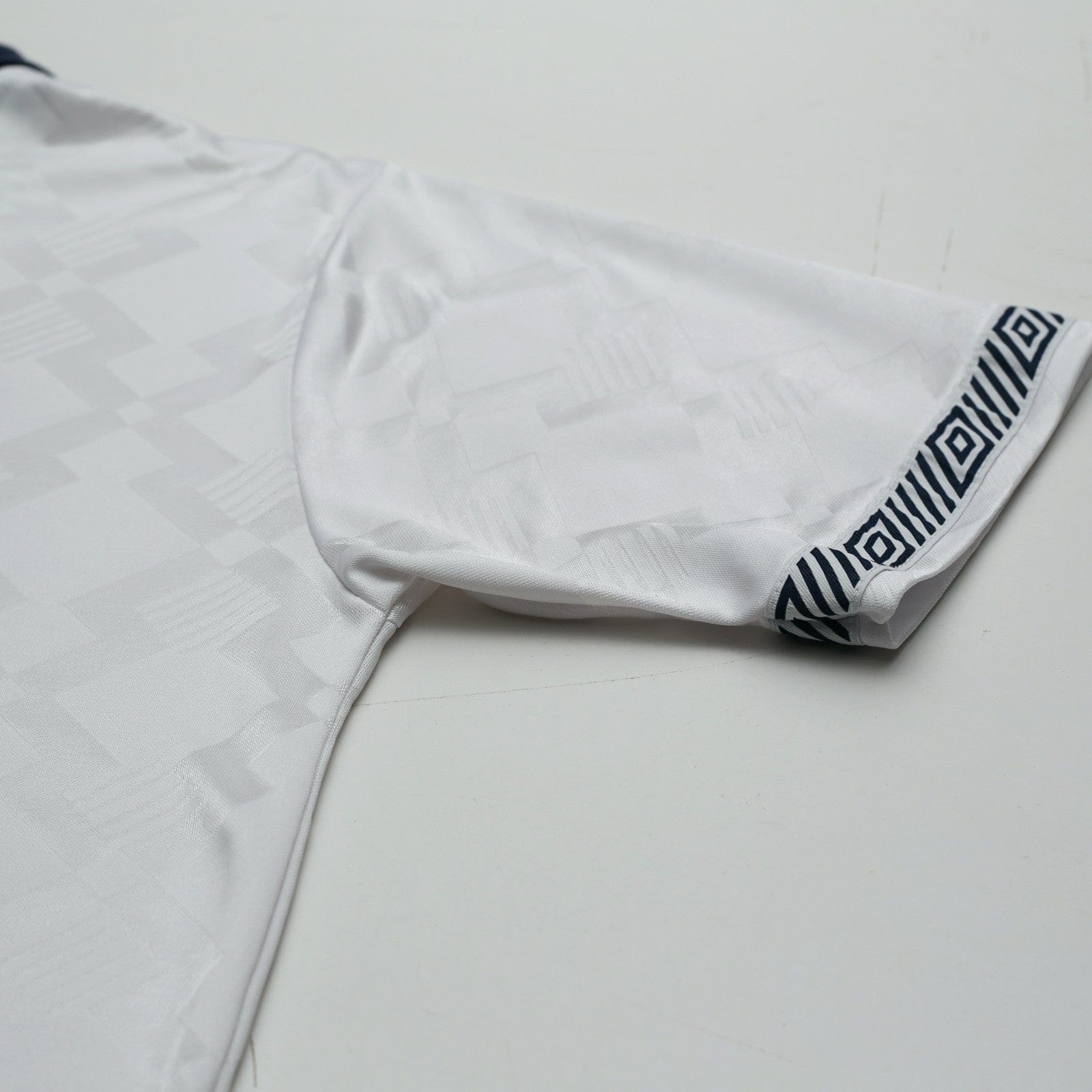 1990/92 Gascoigne #19 England Retro Umbro Home Football Shirt (L) Italia 90