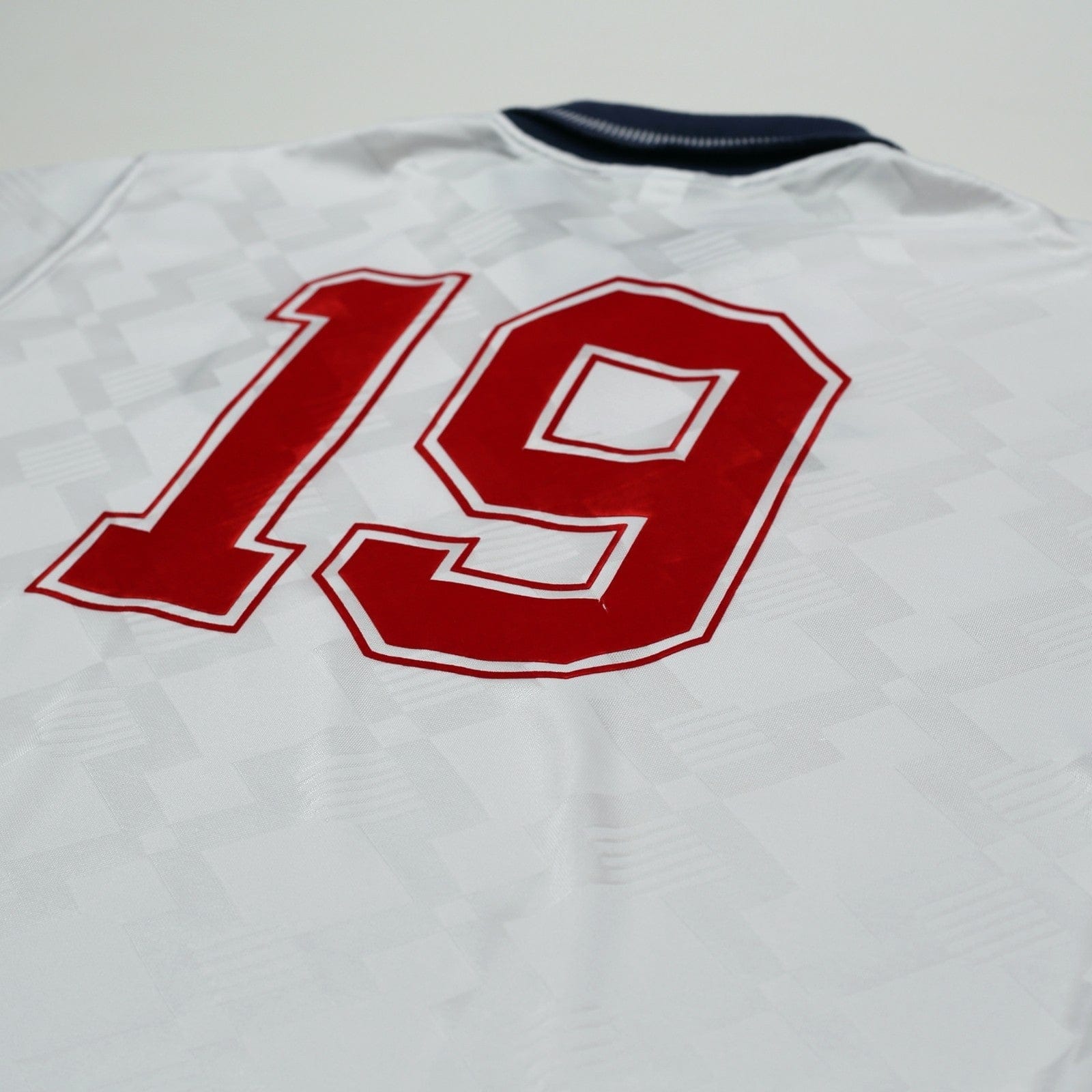 1990/92 Gascoigne #19 England Retro Umbro Home Football Shirt (L) Italia 90