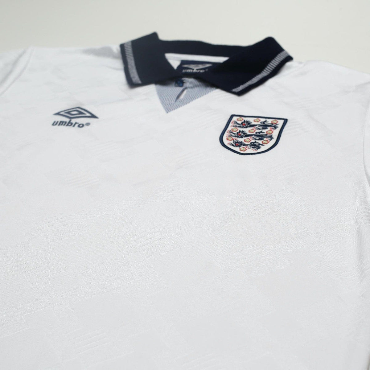 1990/92 Gascoigne #19 England Retro Umbro Home Football Shirt (L) Italia 90