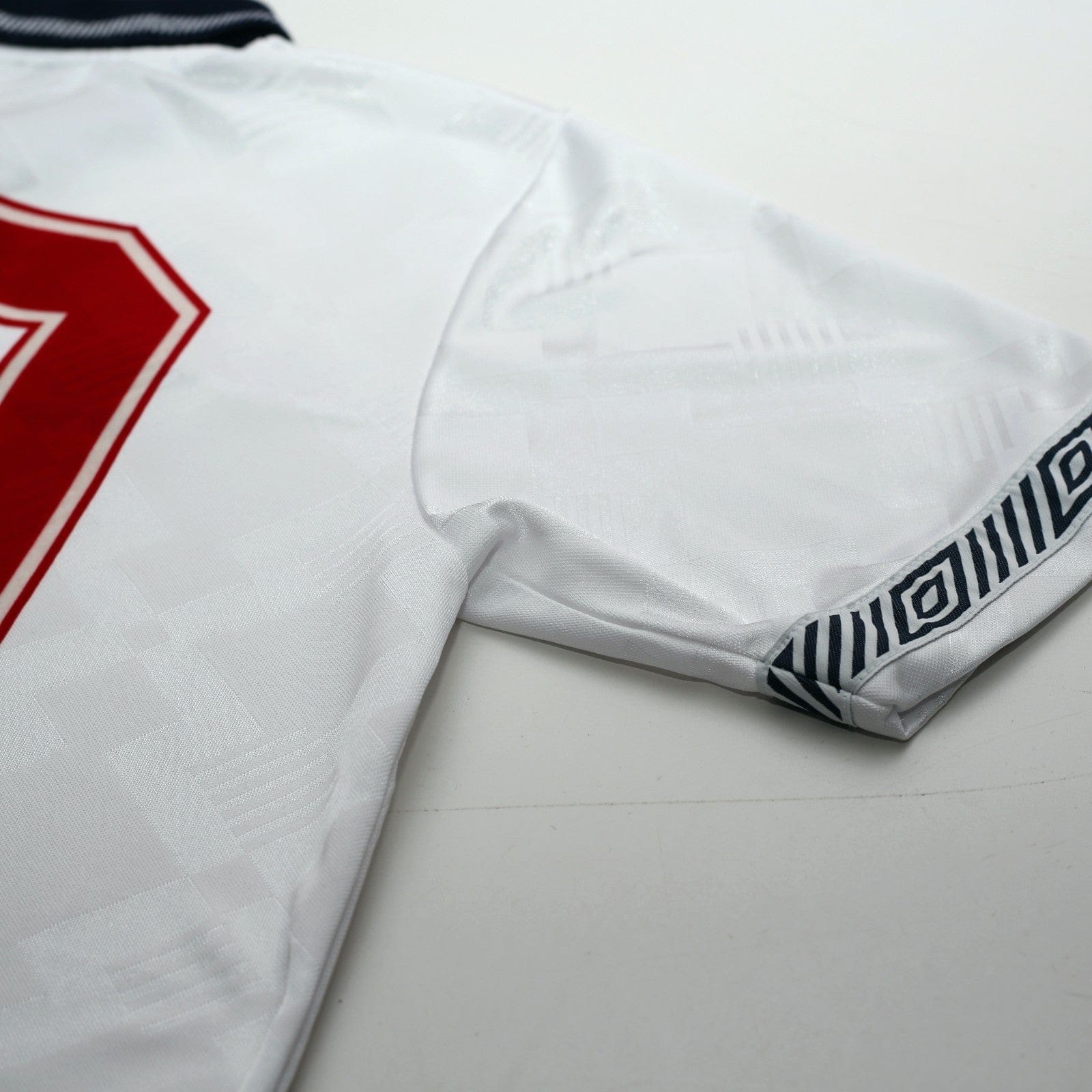 1990/92 Gascoigne #19 England Retro Umbro Home Football Shirt (S) Italia 90
