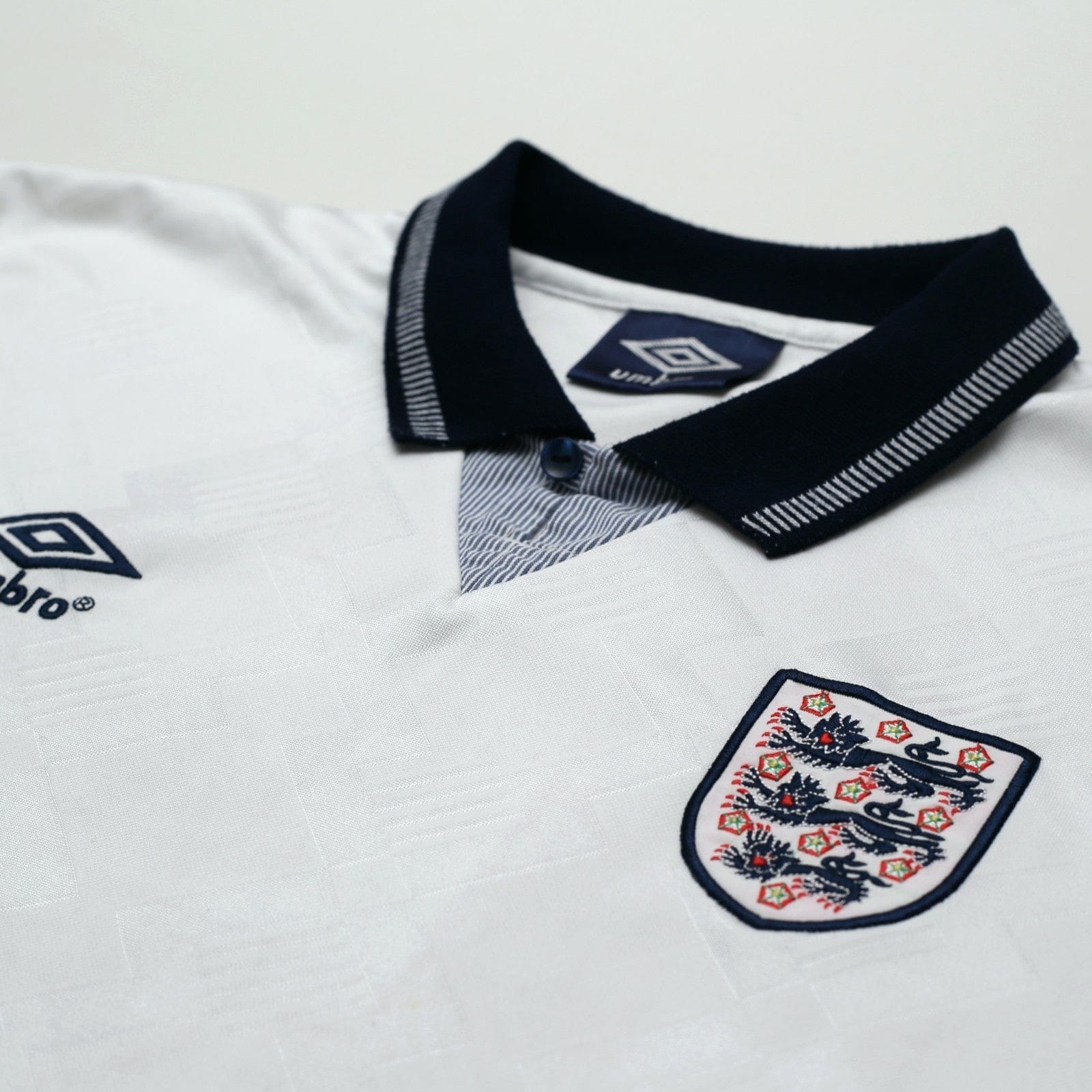 1990/92 Gascoigne #19 England Retro Umbro Home Football Shirt (XL) Italia 90
