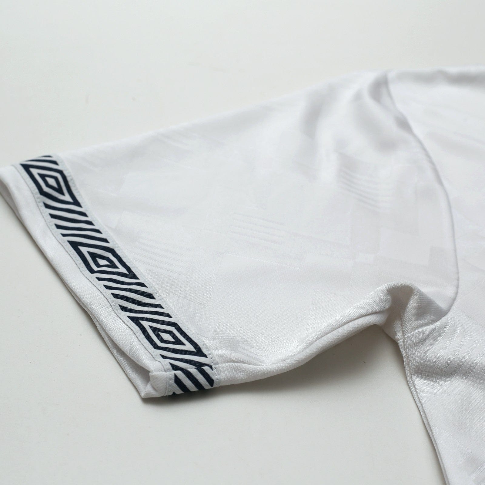 1990/92 Gascoigne #19 England Retro Umbro Home Football Shirt (XL) Italia 90