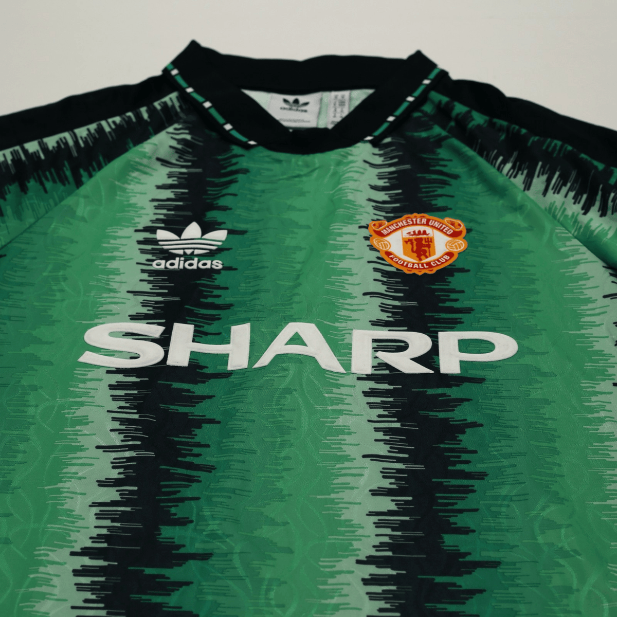 1990/92 Schmeichel #1 Manchester United adidas Originals Football Shirt (M)